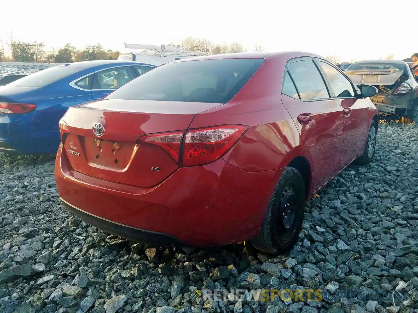 4 Photograph of a damaged car 2T1BURHE6KC199694 TOYOTA COROLLA 2019