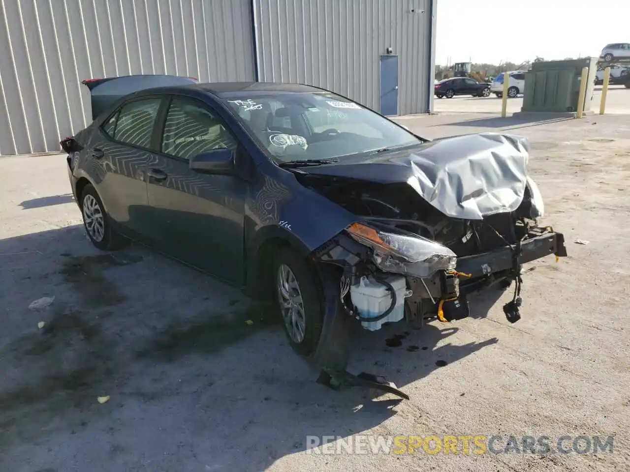 1 Photograph of a damaged car 2T1BURHE6KC200438 TOYOTA COROLLA 2019