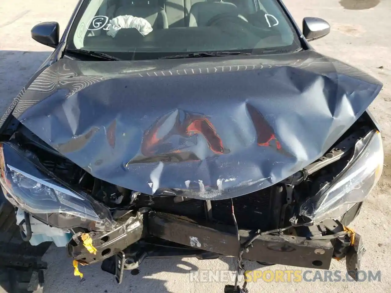 7 Photograph of a damaged car 2T1BURHE6KC200438 TOYOTA COROLLA 2019