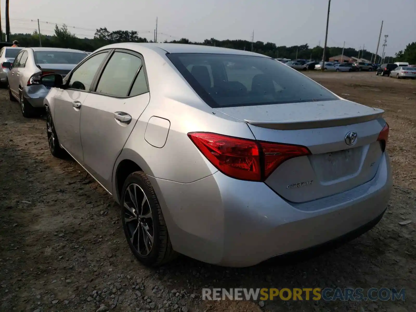 3 Photograph of a damaged car 2T1BURHE6KC201086 TOYOTA COROLLA 2019