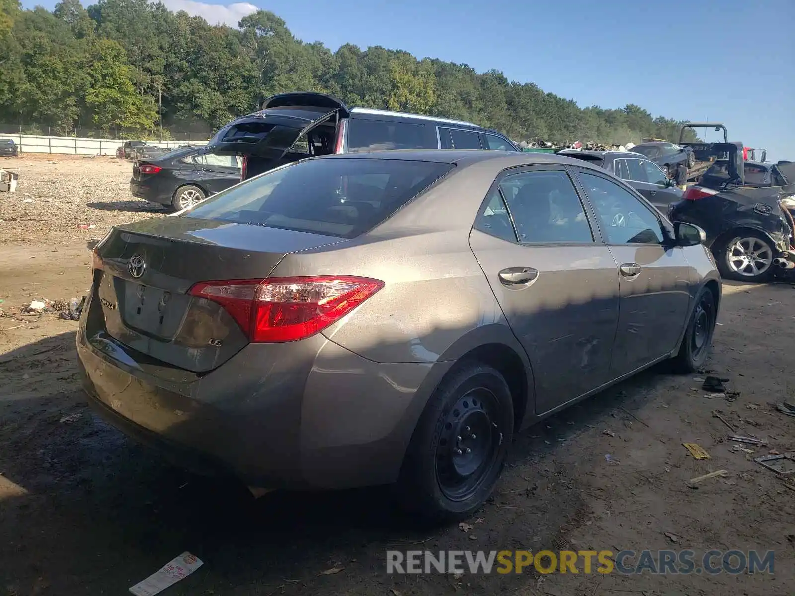 4 Photograph of a damaged car 2T1BURHE6KC201427 TOYOTA COROLLA 2019