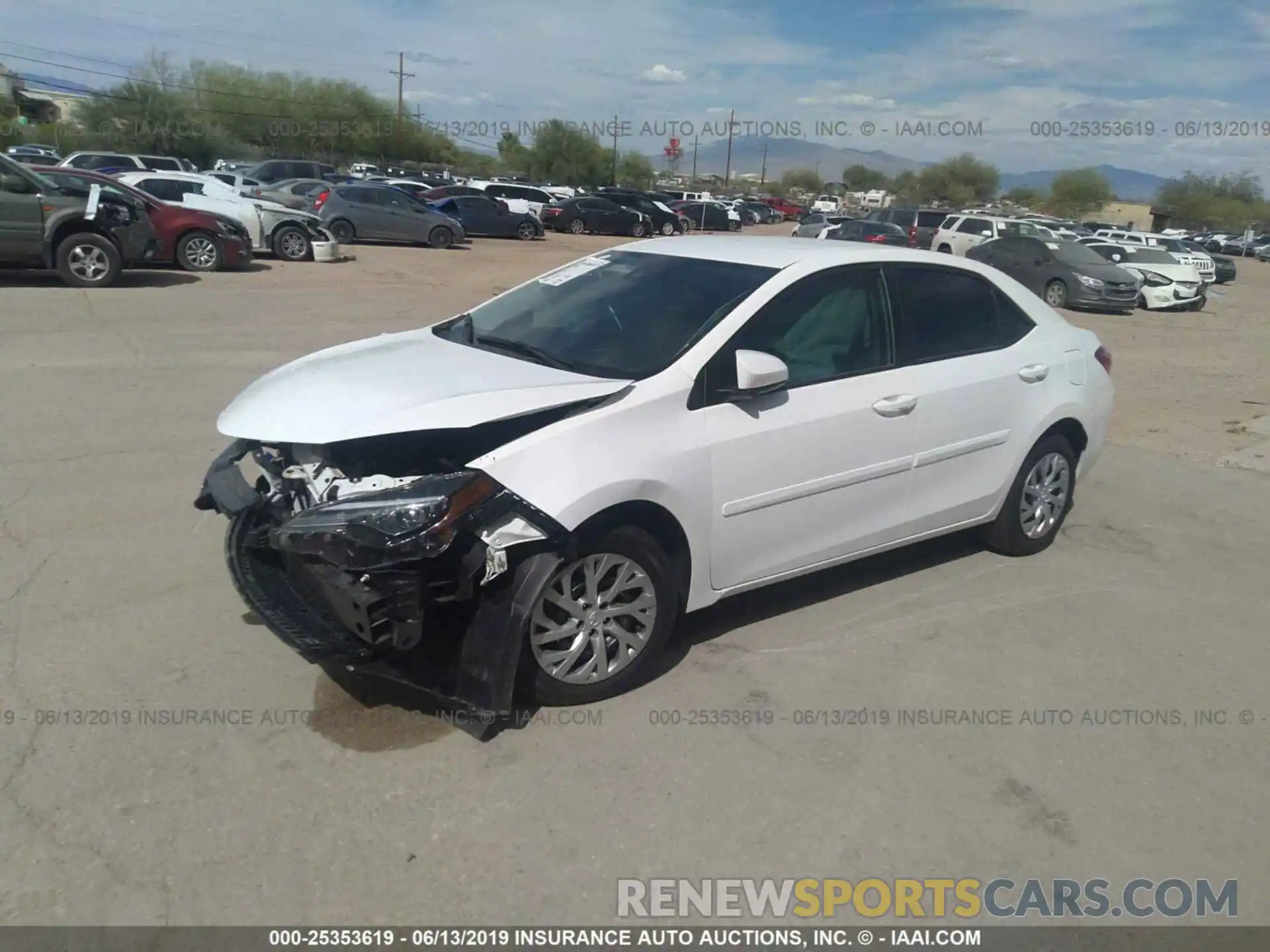 2 Photograph of a damaged car 2T1BURHE6KC202156 TOYOTA COROLLA 2019