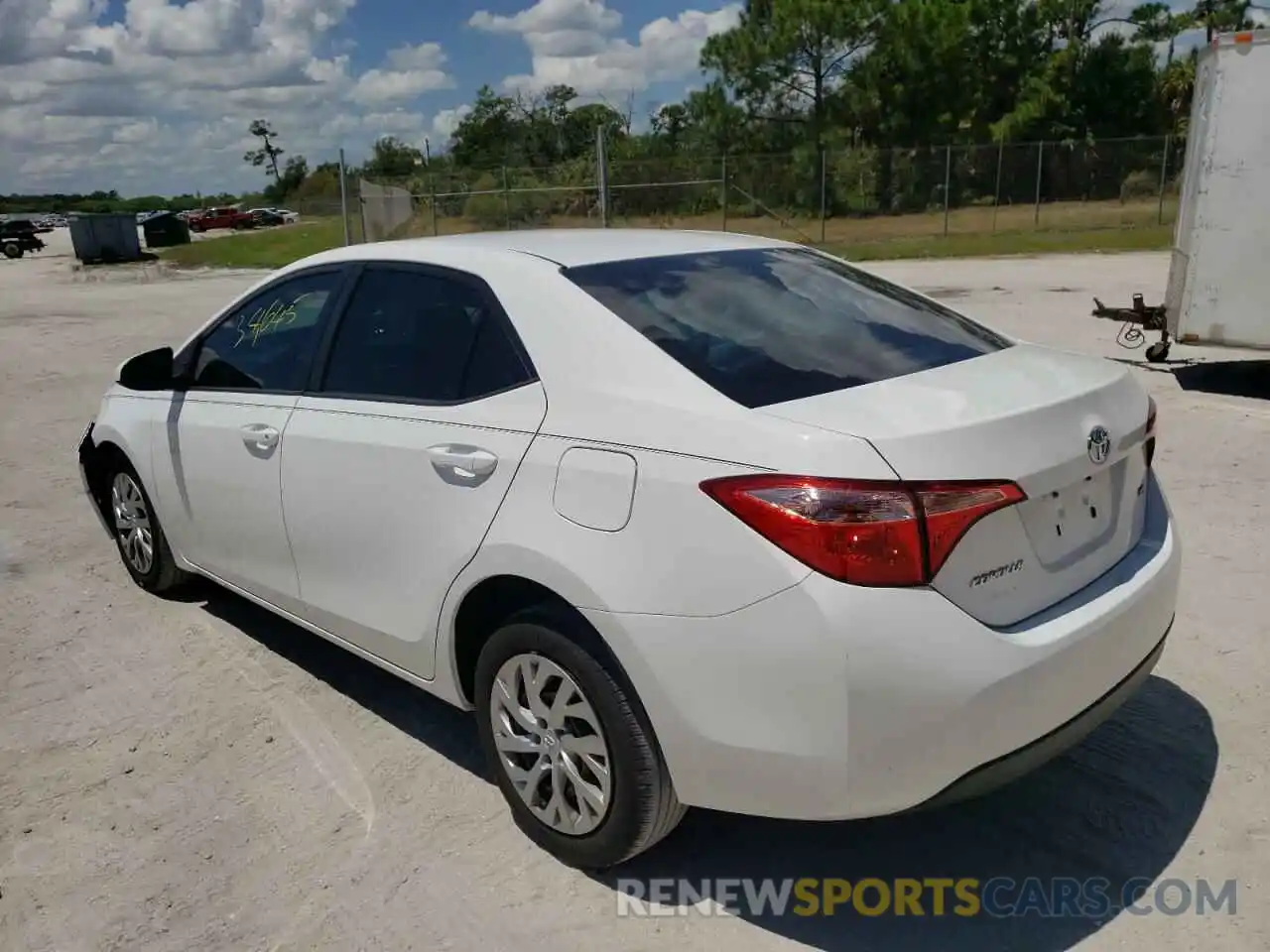 3 Photograph of a damaged car 2T1BURHE6KC202707 TOYOTA COROLLA 2019