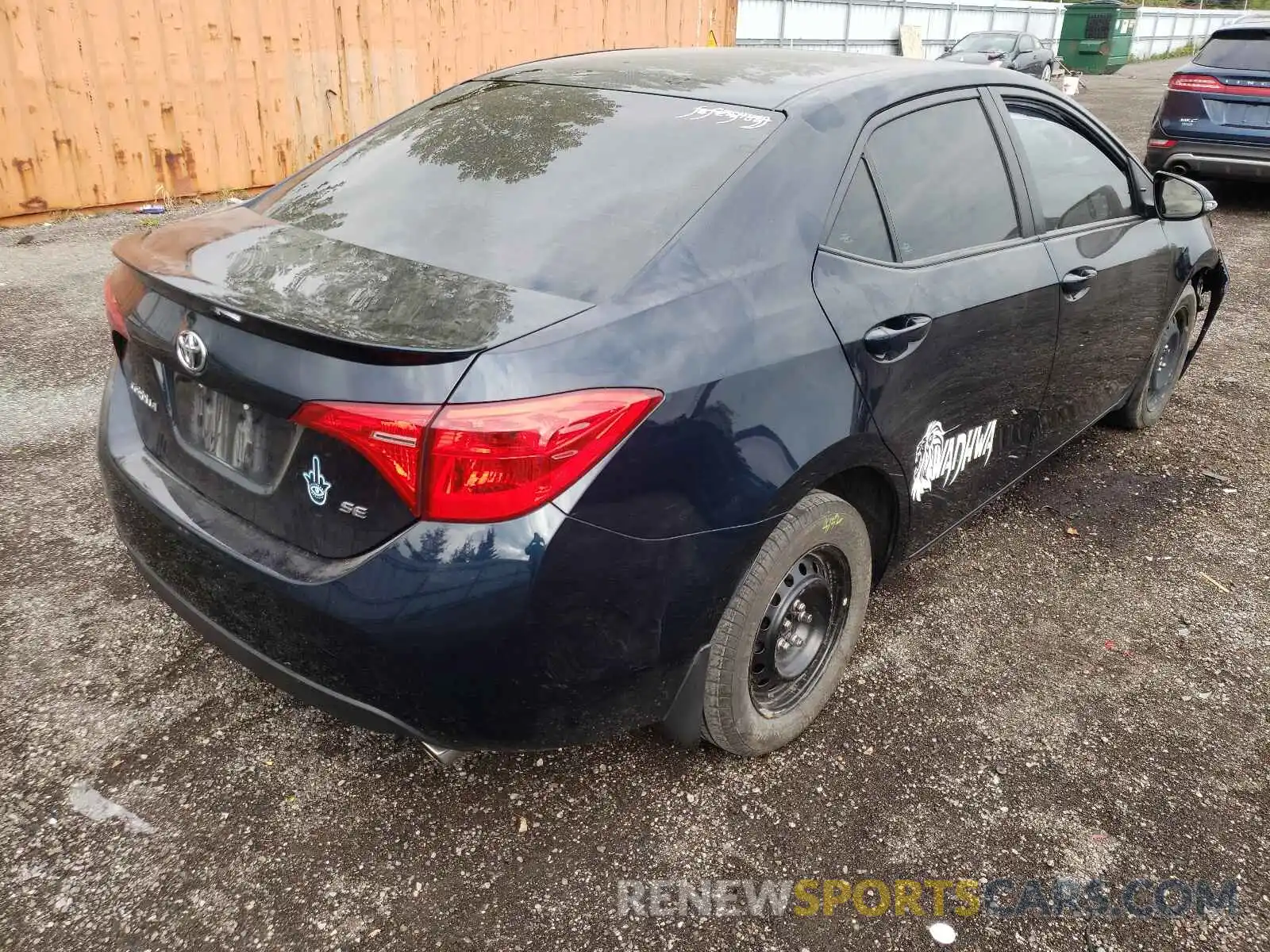 4 Photograph of a damaged car 2T1BURHE6KC202738 TOYOTA COROLLA 2019