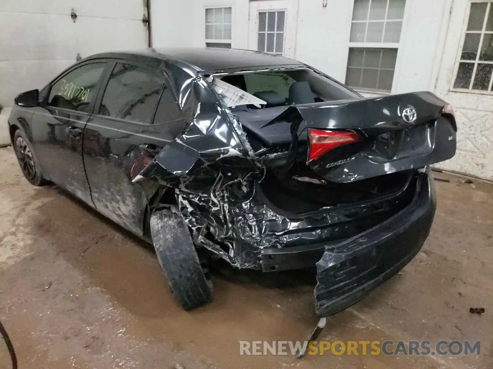 3 Photograph of a damaged car 2T1BURHE6KC202867 TOYOTA COROLLA 2019