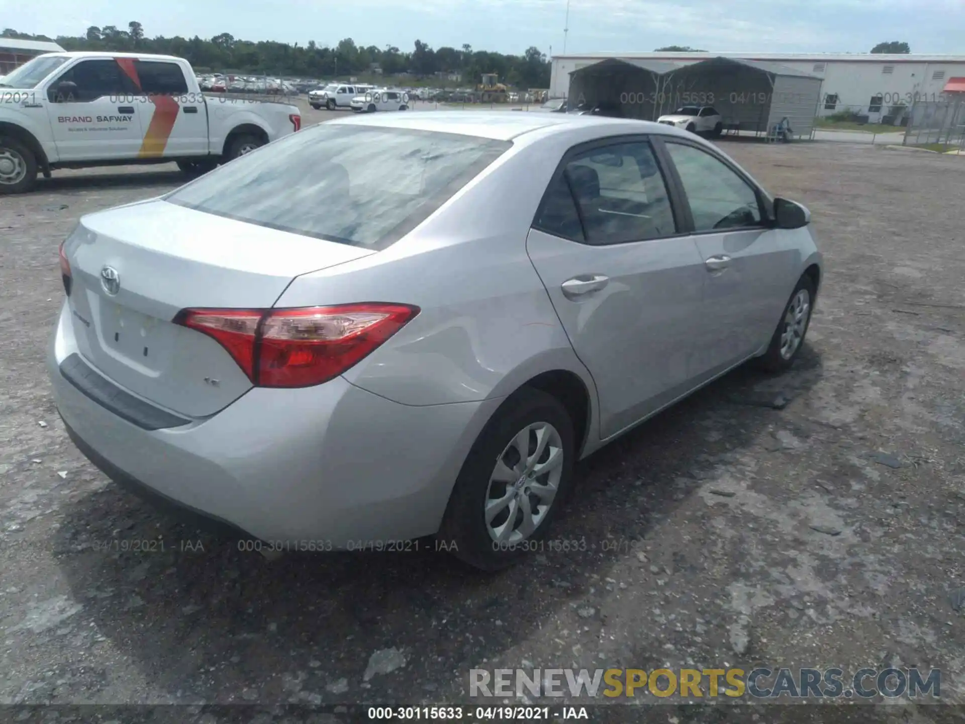 4 Photograph of a damaged car 2T1BURHE6KC203131 TOYOTA COROLLA 2019