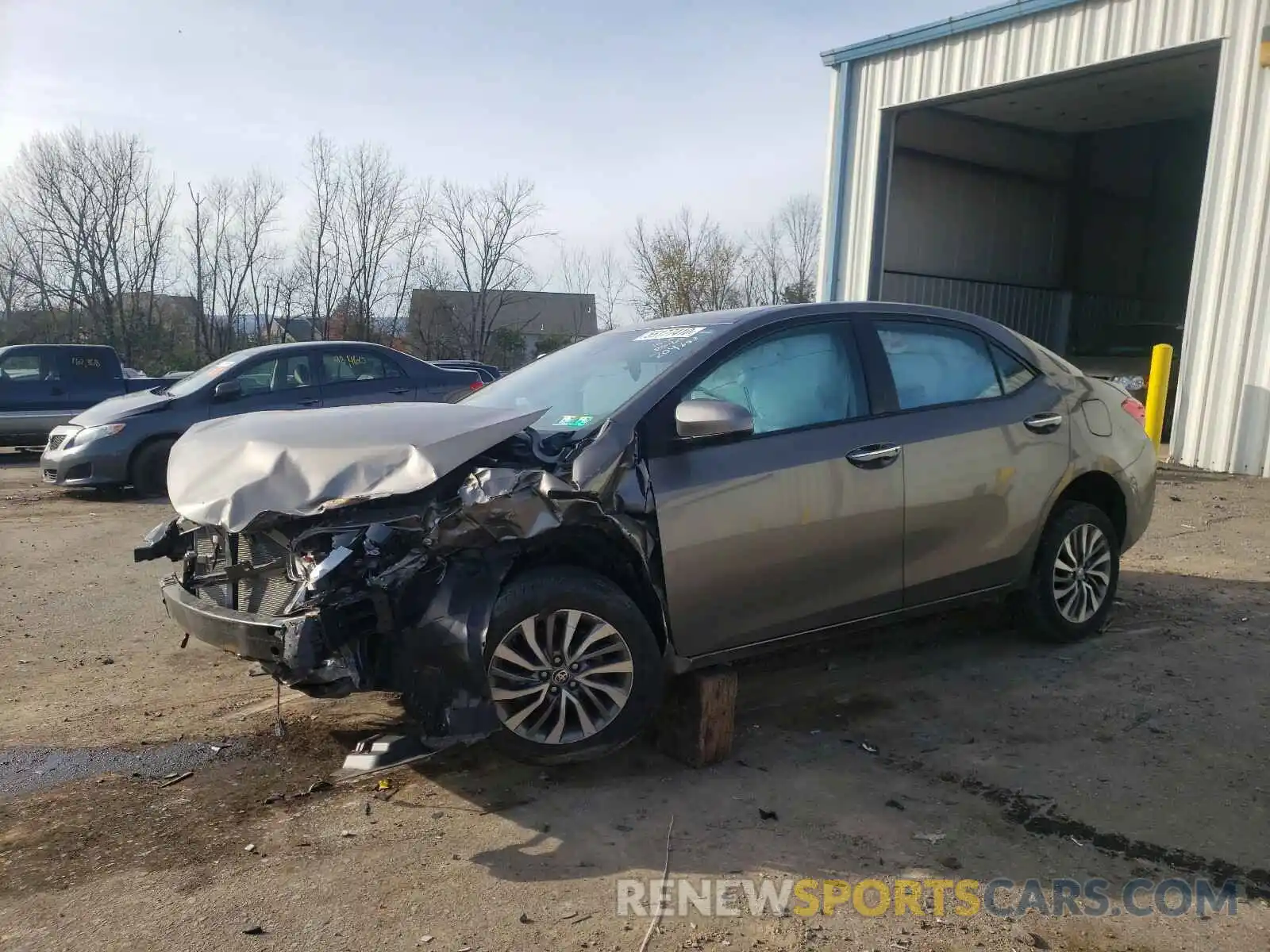 2 Photograph of a damaged car 2T1BURHE6KC204683 TOYOTA COROLLA 2019