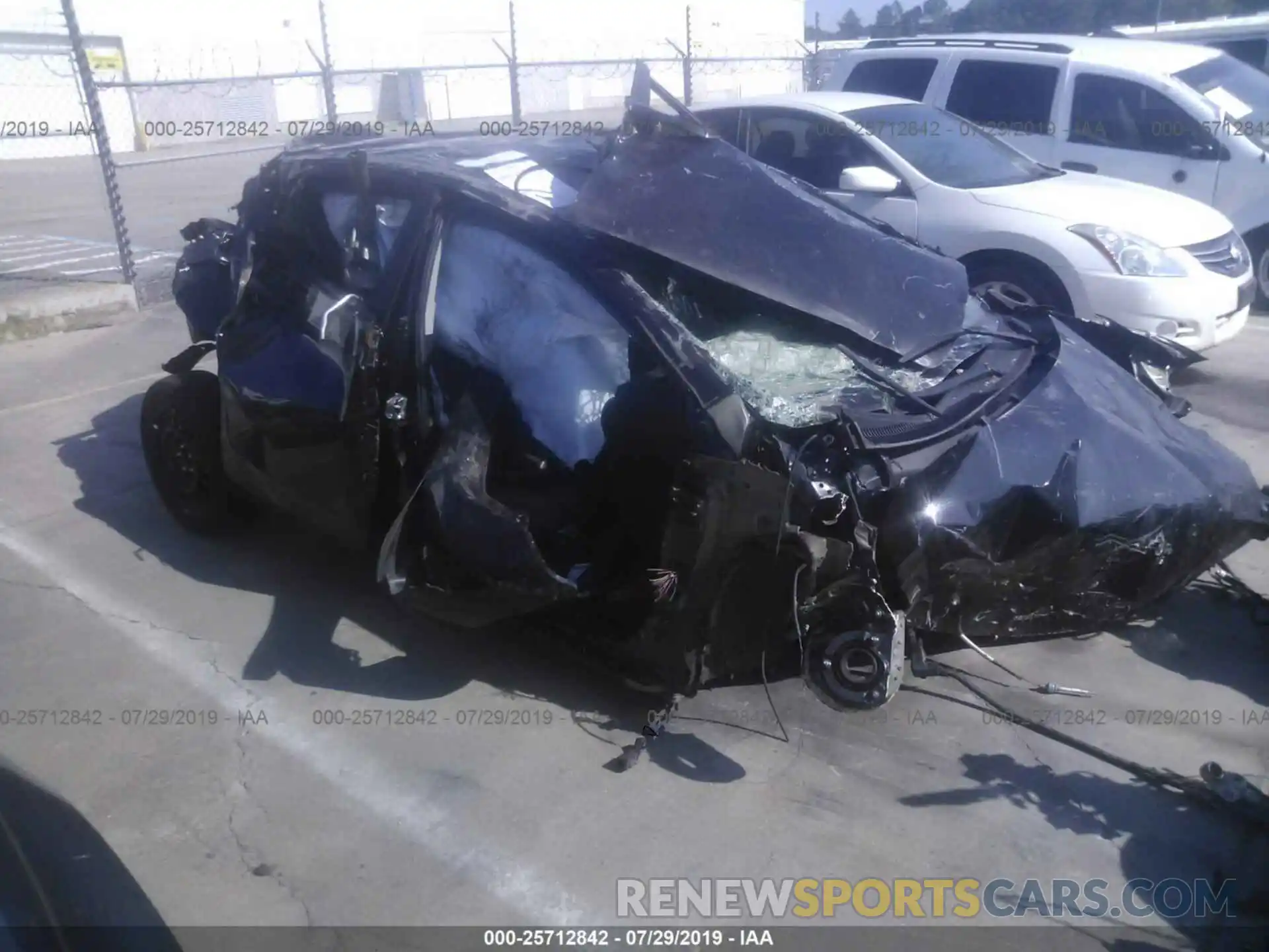 1 Photograph of a damaged car 2T1BURHE6KC206434 TOYOTA COROLLA 2019