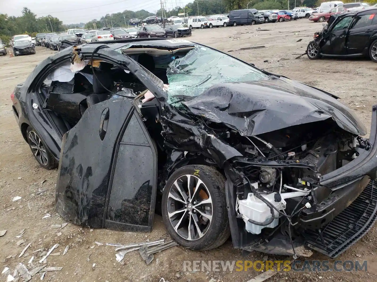 9 Photograph of a damaged car 2T1BURHE6KC206627 TOYOTA COROLLA 2019