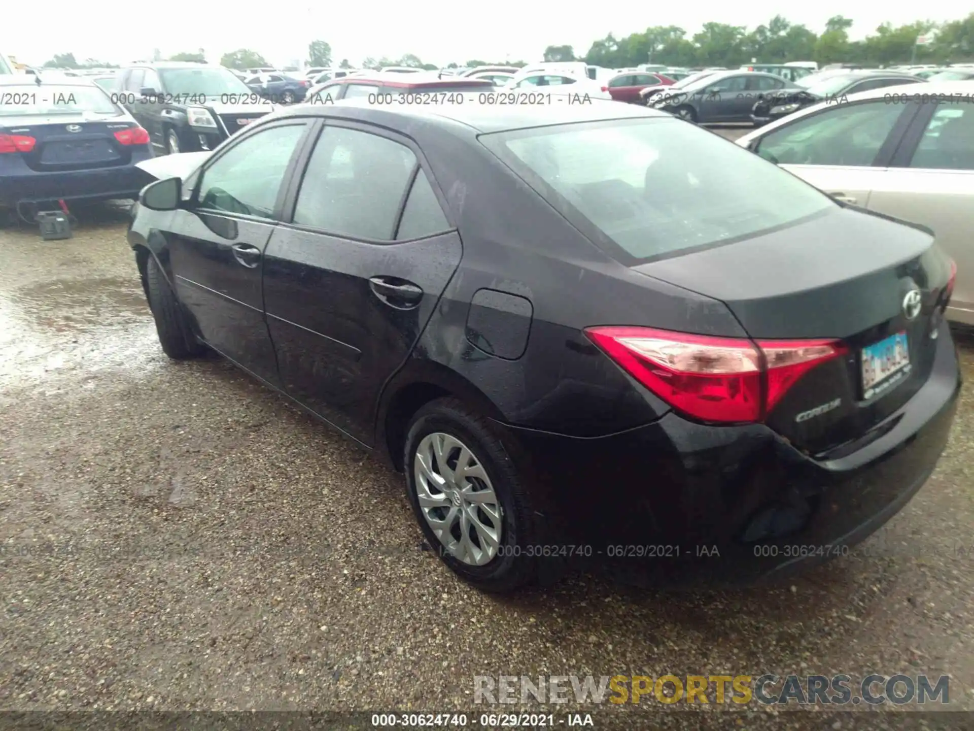 3 Photograph of a damaged car 2T1BURHE6KC207406 TOYOTA COROLLA 2019