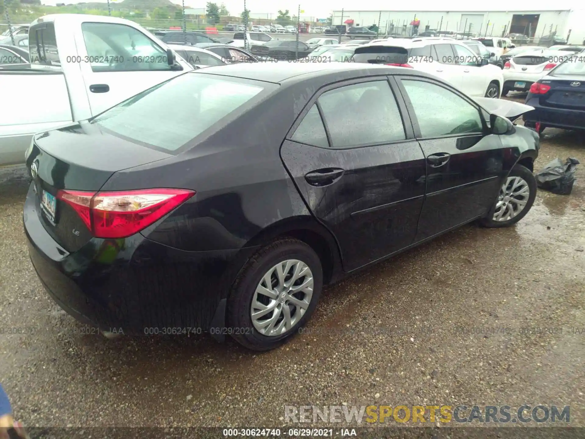 4 Photograph of a damaged car 2T1BURHE6KC207406 TOYOTA COROLLA 2019