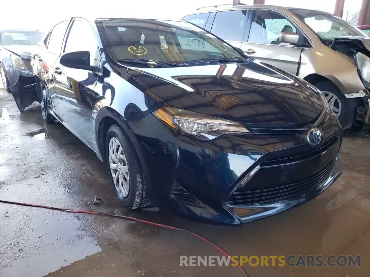 1 Photograph of a damaged car 2T1BURHE6KC208572 TOYOTA COROLLA 2019