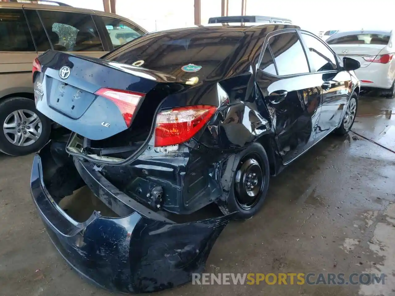 4 Photograph of a damaged car 2T1BURHE6KC208572 TOYOTA COROLLA 2019