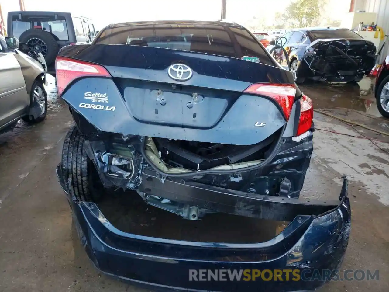 9 Photograph of a damaged car 2T1BURHE6KC208572 TOYOTA COROLLA 2019