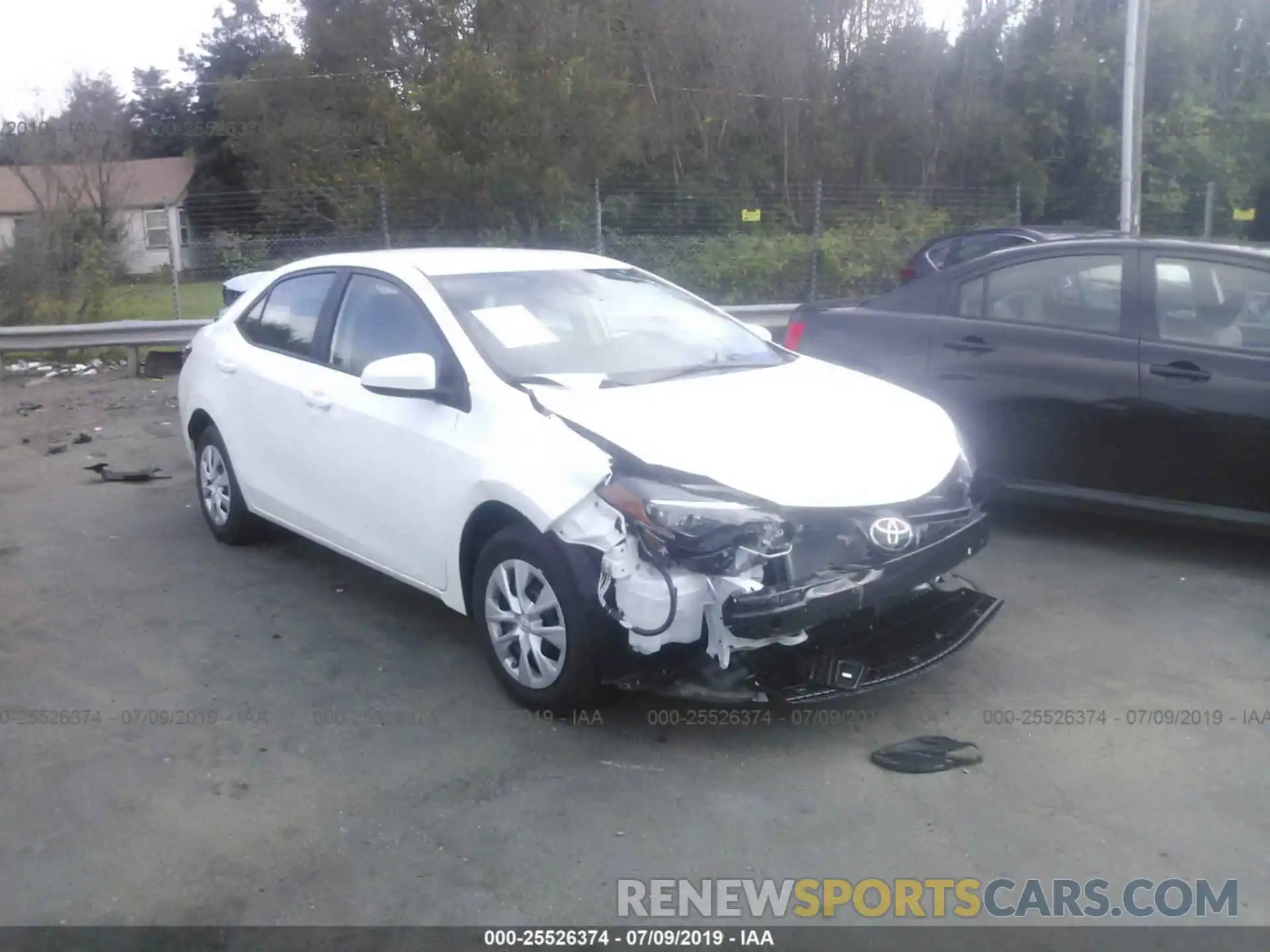 1 Photograph of a damaged car 2T1BURHE6KC208796 TOYOTA COROLLA 2019