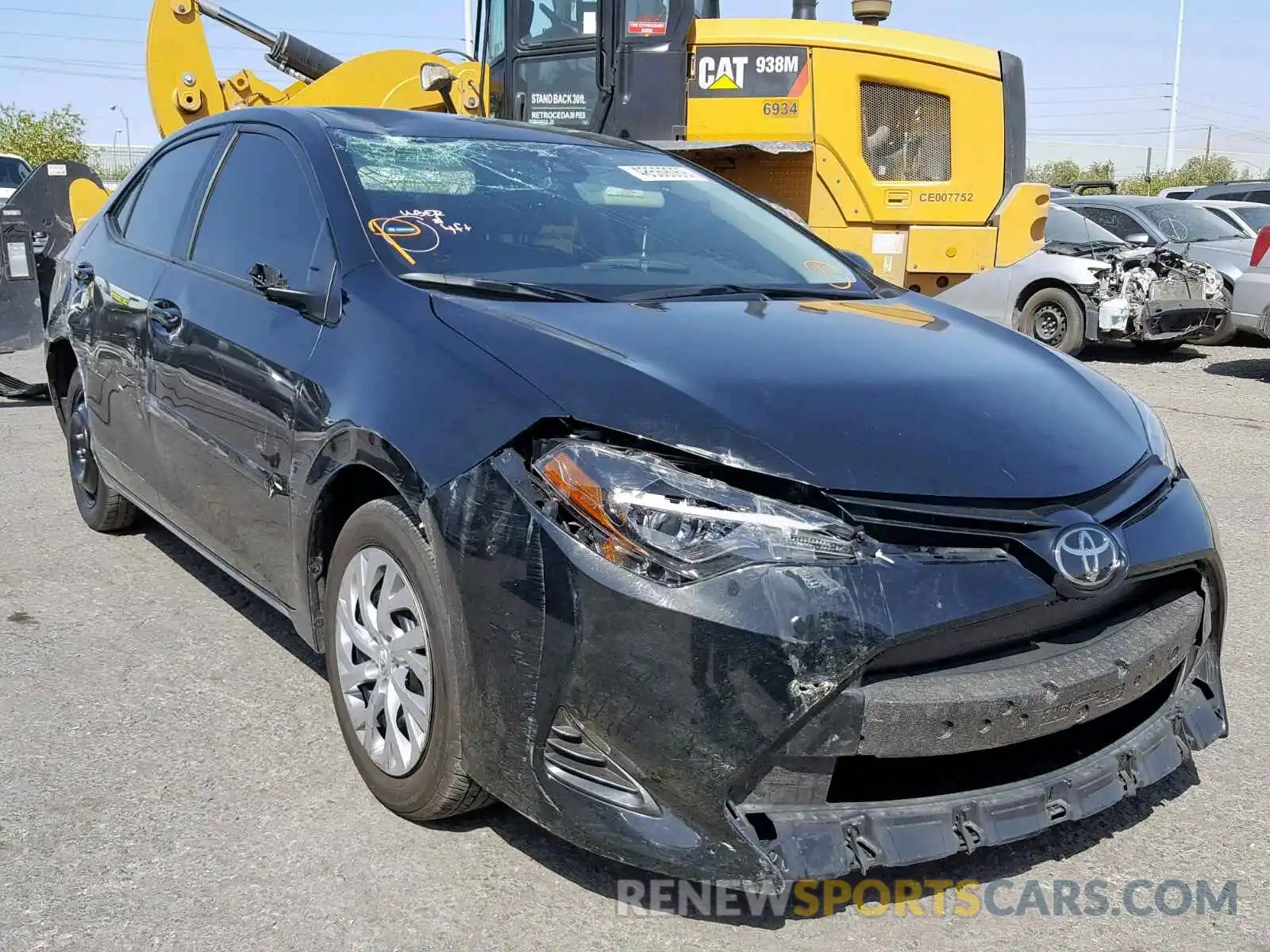 1 Photograph of a damaged car 2T1BURHE6KC208815 TOYOTA COROLLA 2019