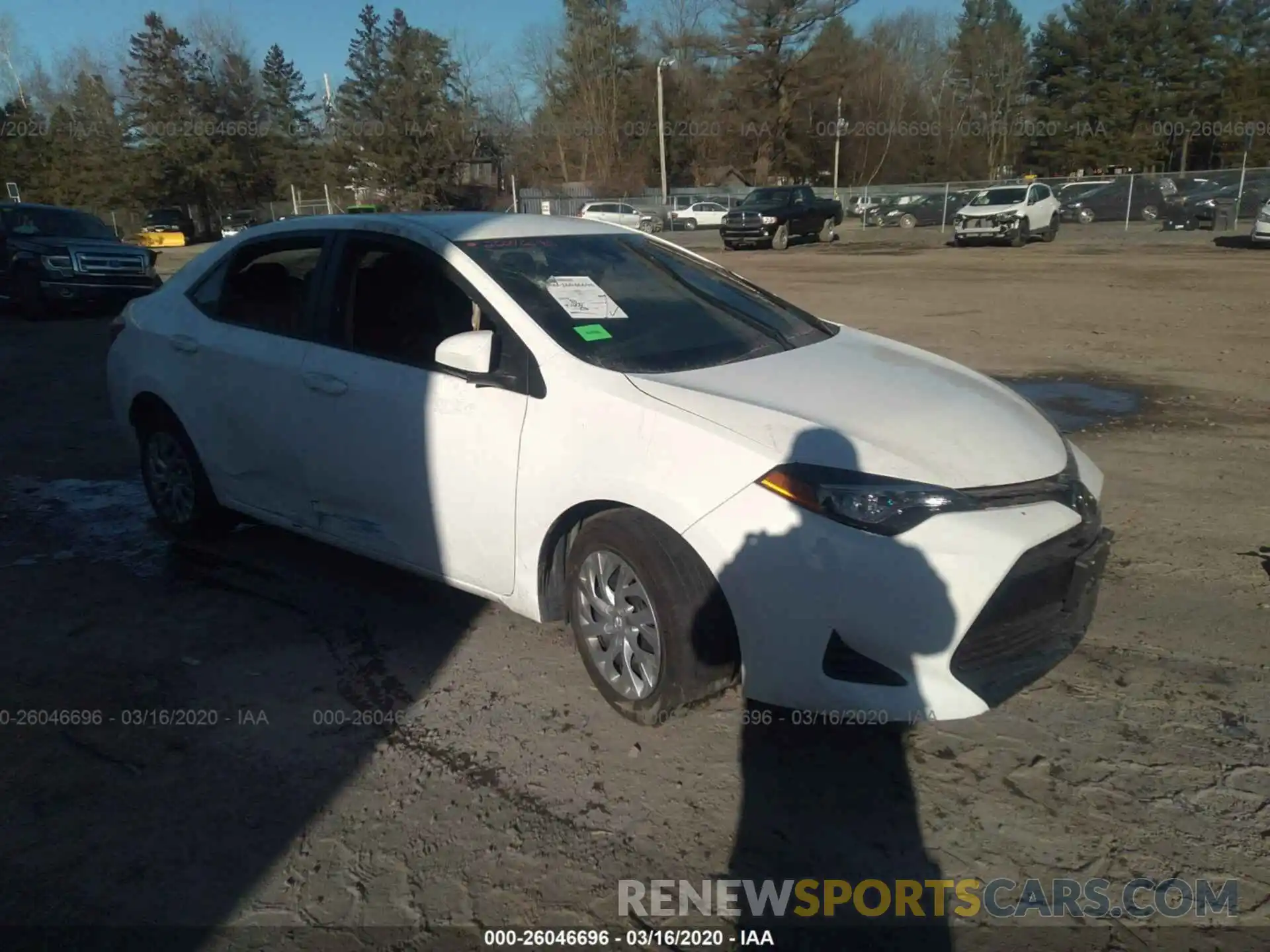 1 Photograph of a damaged car 2T1BURHE6KC208930 TOYOTA COROLLA 2019