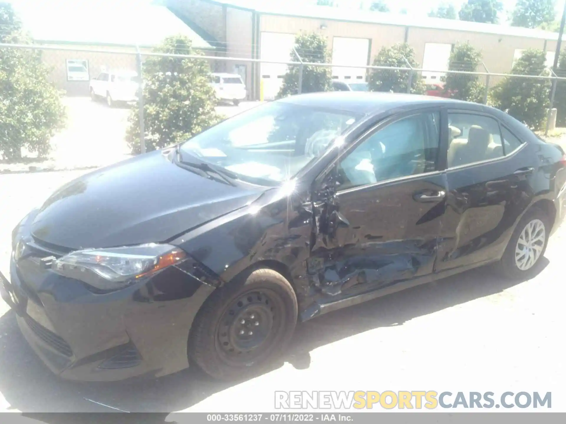 6 Photograph of a damaged car 2T1BURHE6KC209690 TOYOTA COROLLA 2019