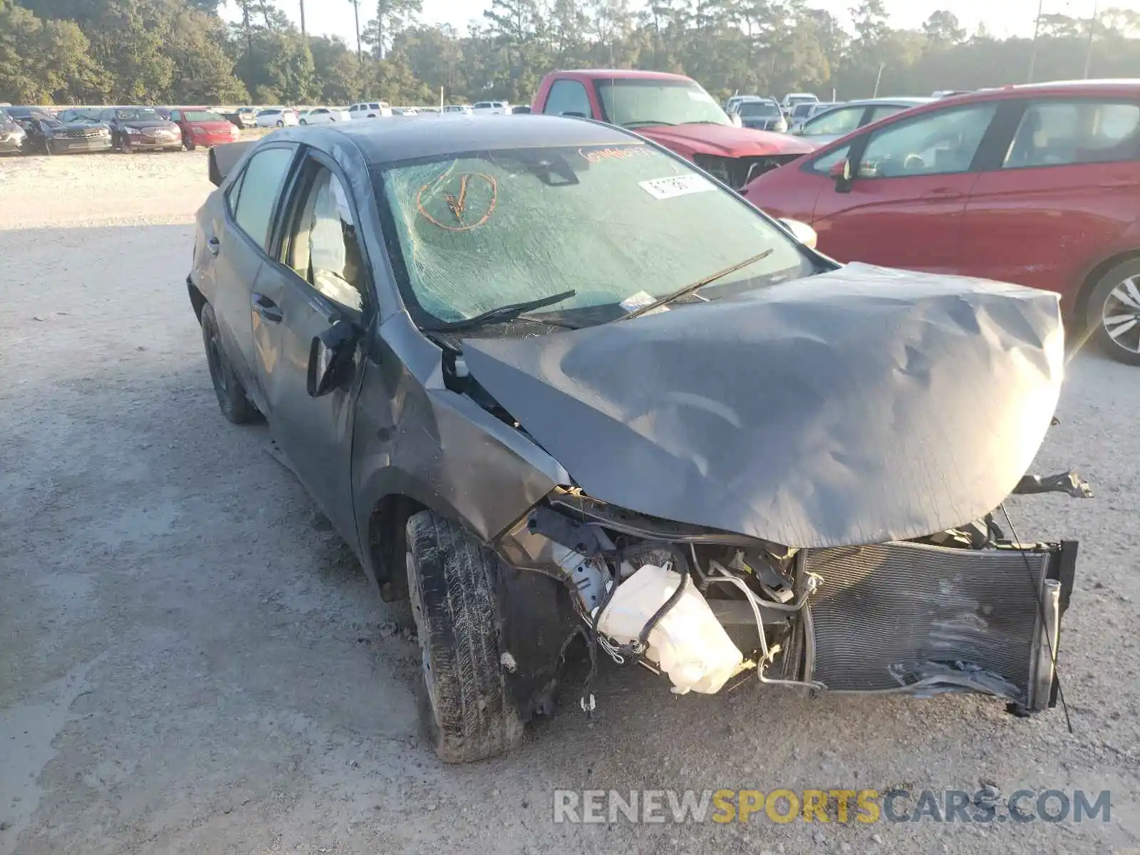 1 Photograph of a damaged car 2T1BURHE6KC209964 TOYOTA COROLLA 2019