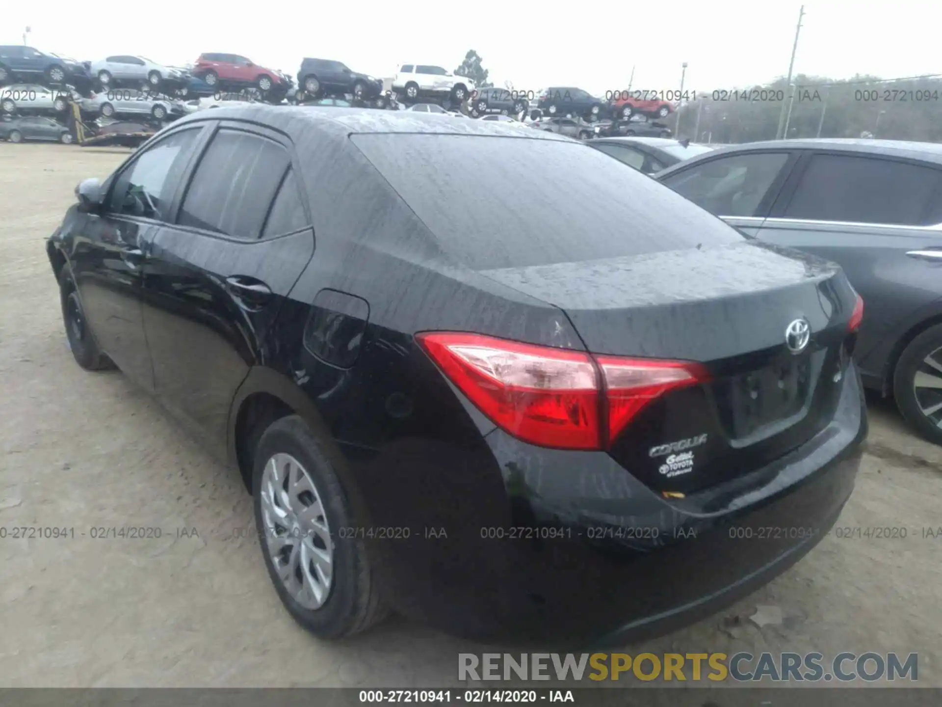 3 Photograph of a damaged car 2T1BURHE6KC210077 TOYOTA COROLLA 2019