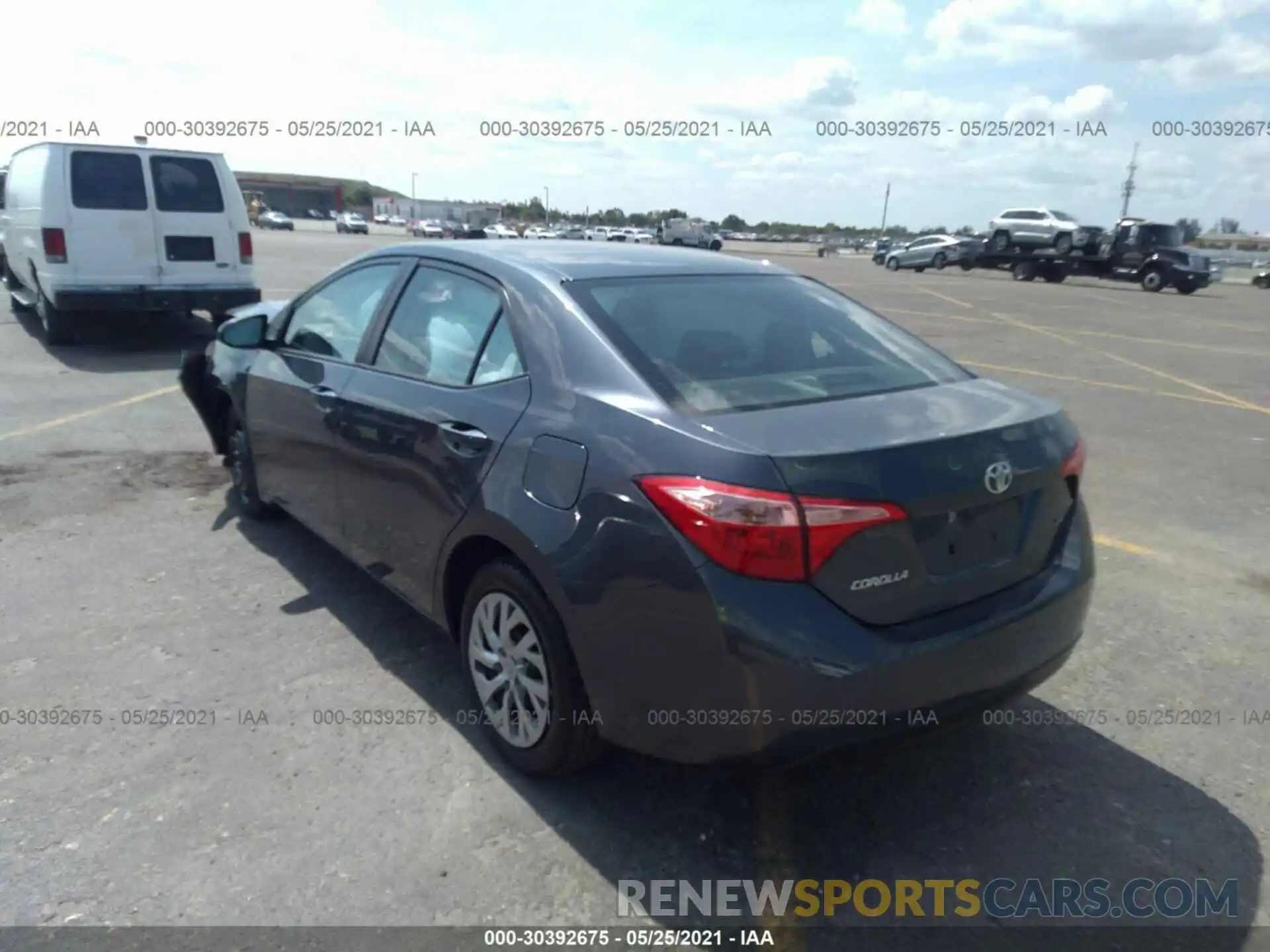 3 Photograph of a damaged car 2T1BURHE6KC210094 TOYOTA COROLLA 2019