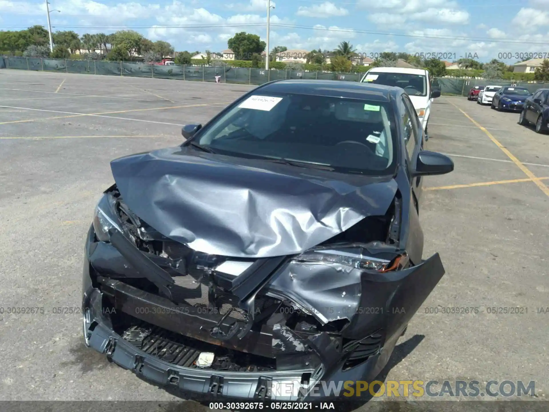 6 Photograph of a damaged car 2T1BURHE6KC210094 TOYOTA COROLLA 2019