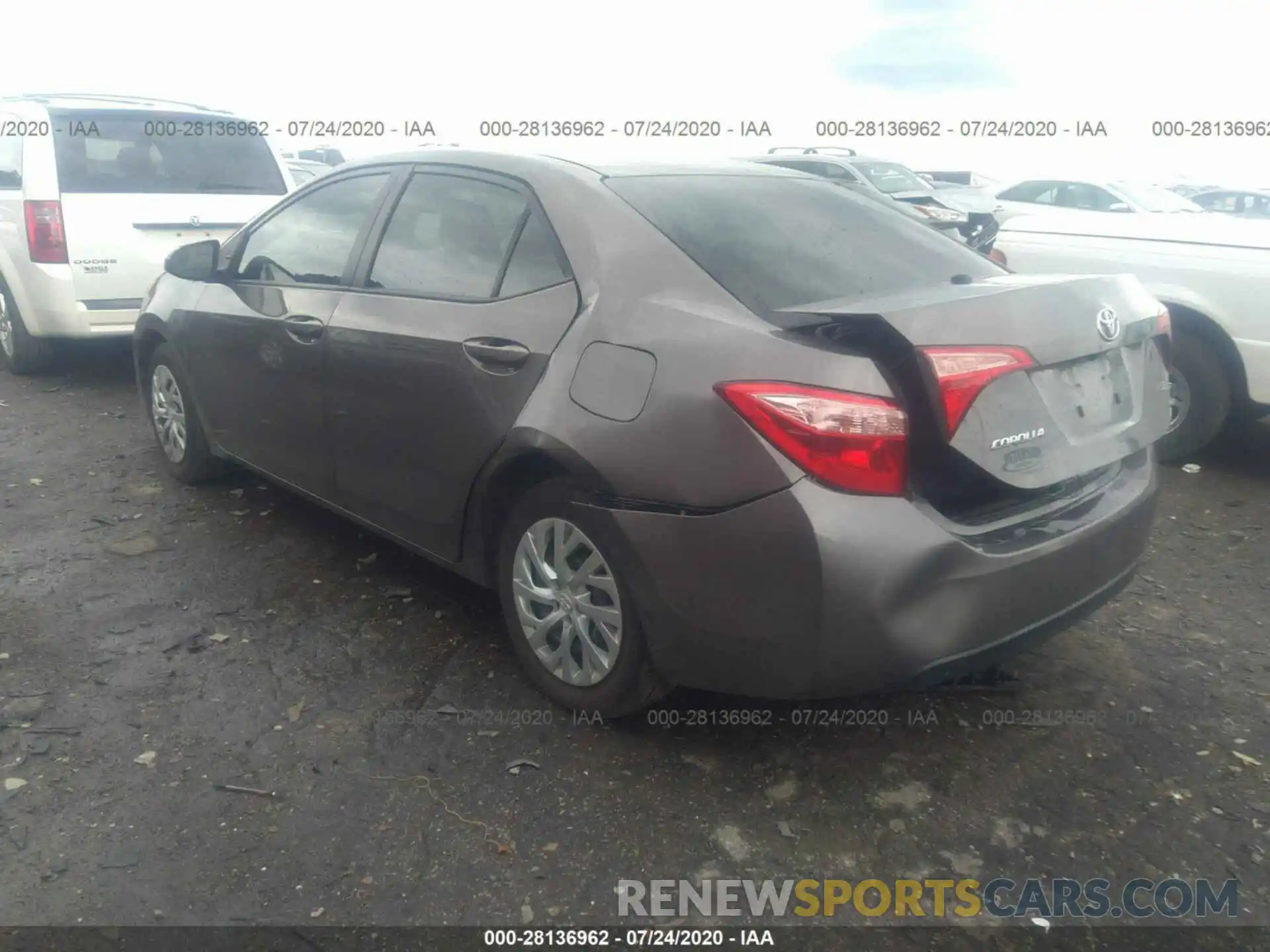 3 Photograph of a damaged car 2T1BURHE6KC210760 TOYOTA COROLLA 2019