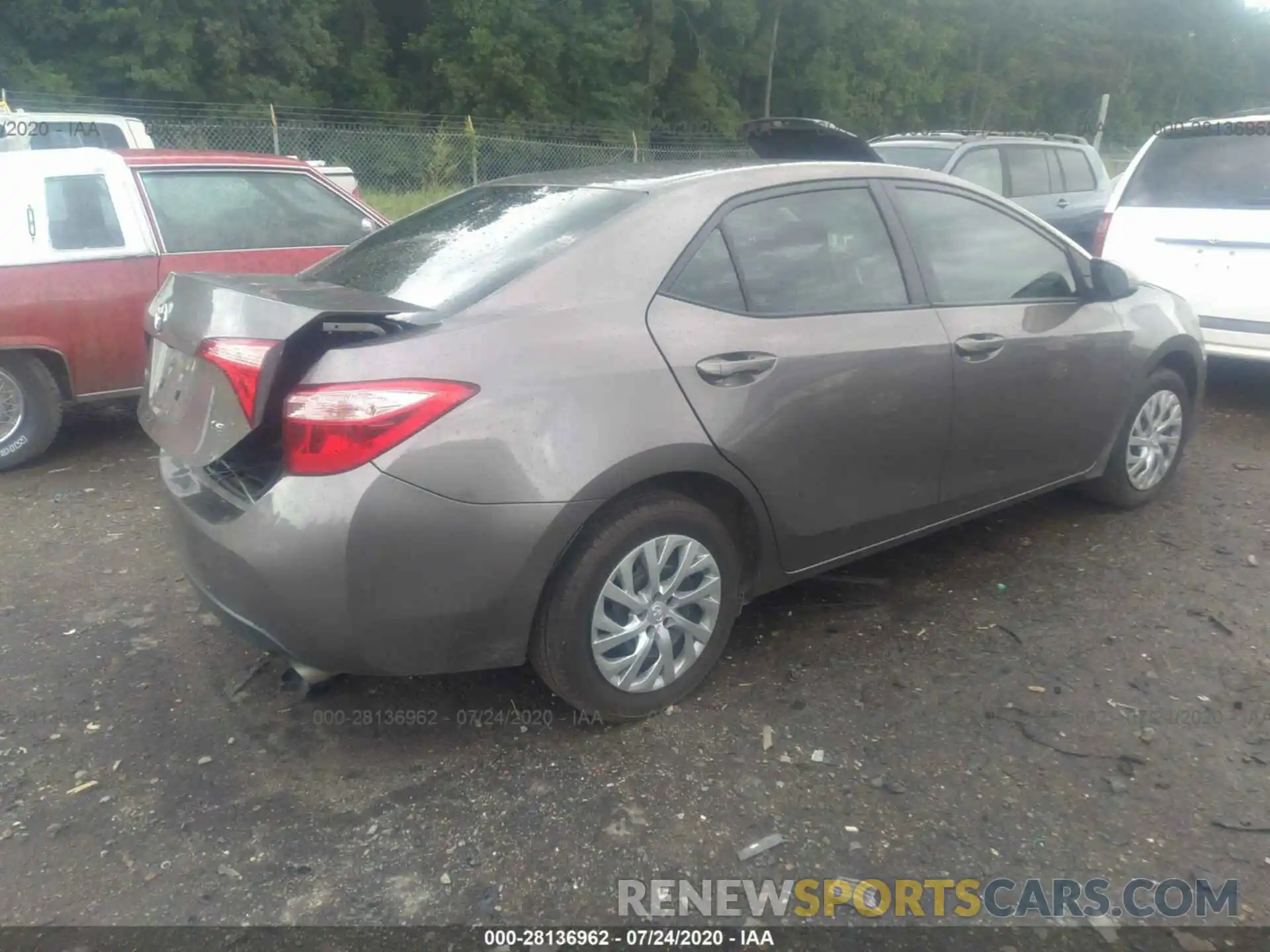 4 Photograph of a damaged car 2T1BURHE6KC210760 TOYOTA COROLLA 2019