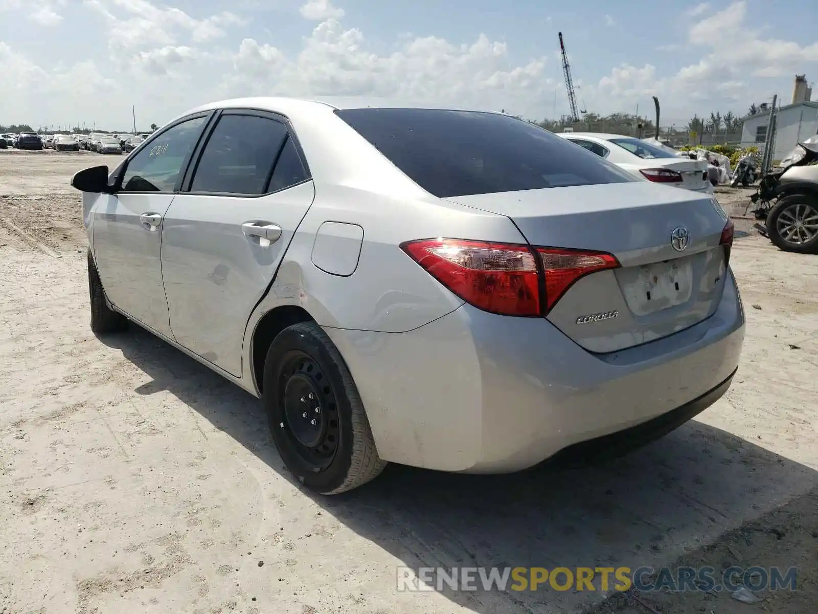 3 Photograph of a damaged car 2T1BURHE6KC210774 TOYOTA COROLLA 2019