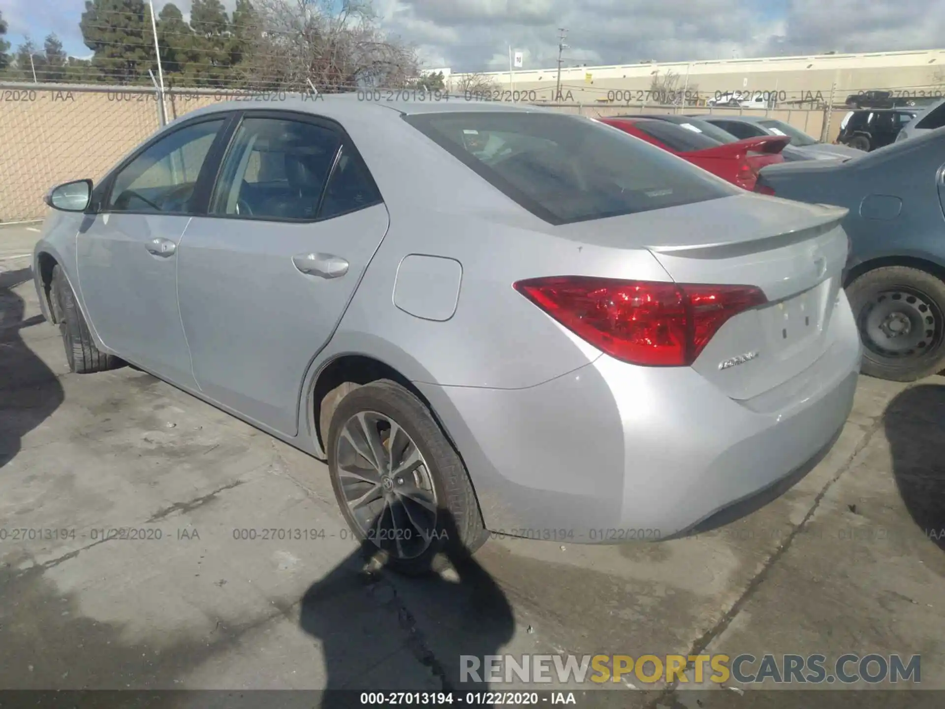 3 Photograph of a damaged car 2T1BURHE6KC210970 TOYOTA COROLLA 2019