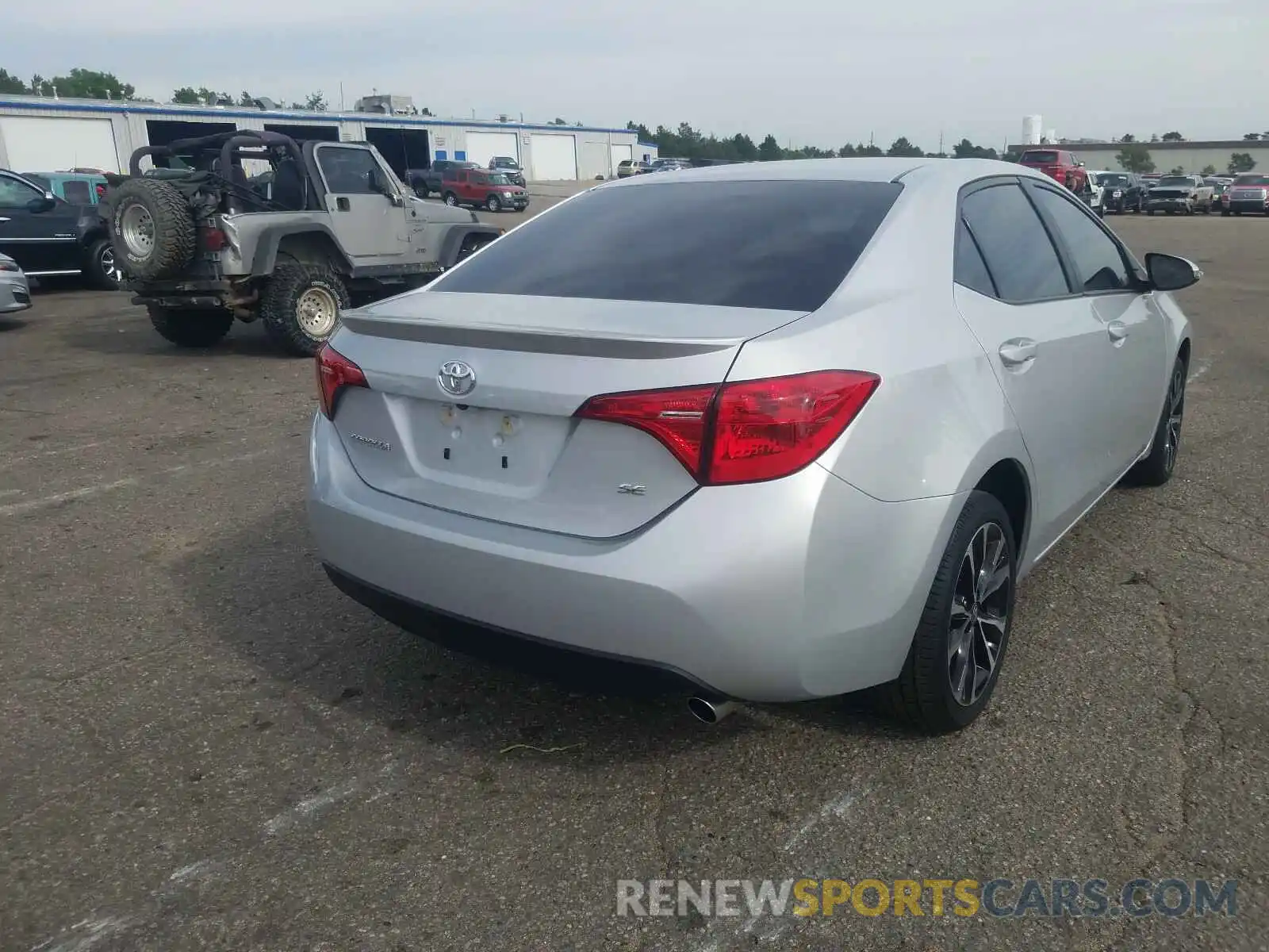 4 Photograph of a damaged car 2T1BURHE6KC211021 TOYOTA COROLLA 2019