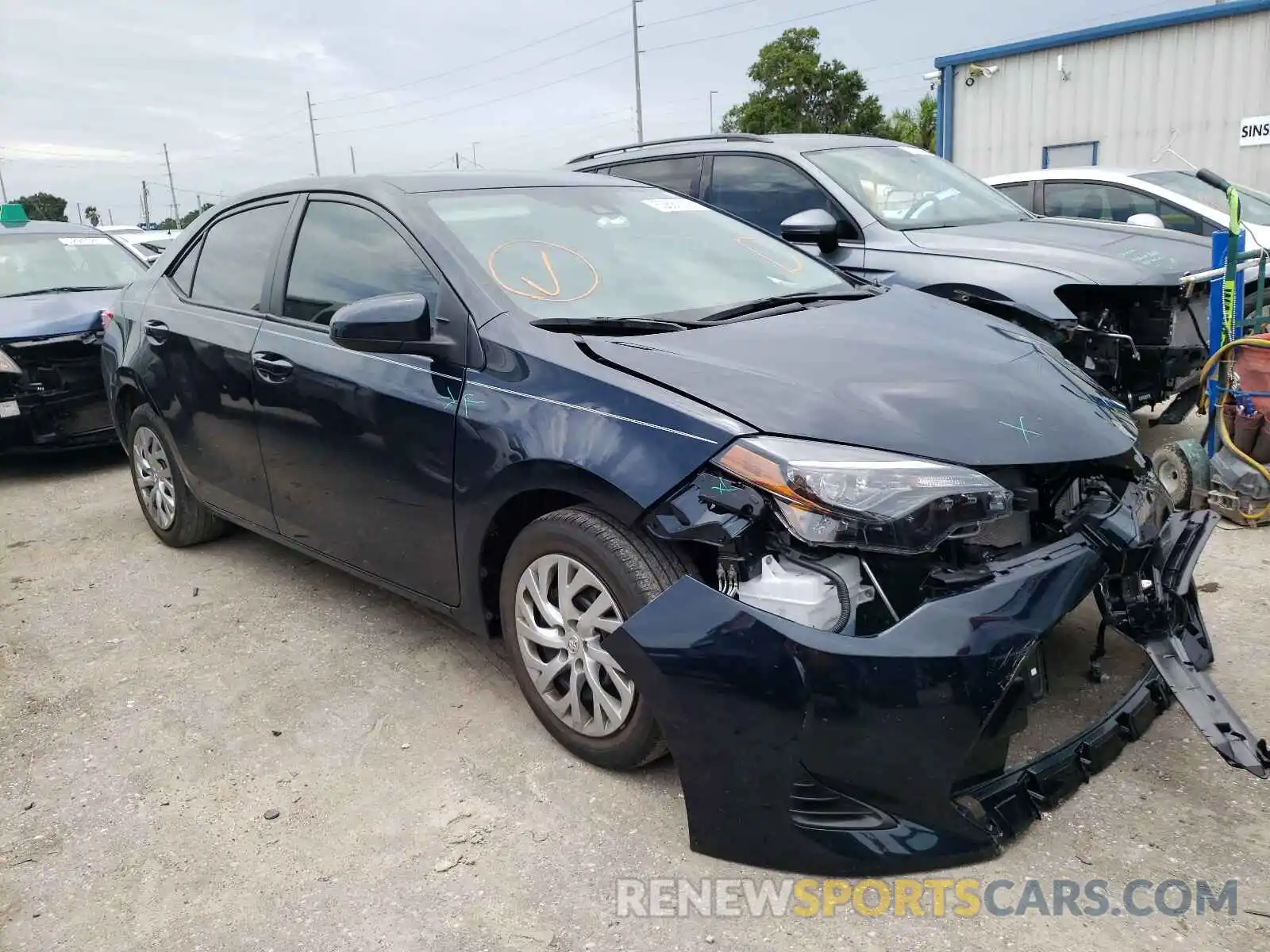 1 Photograph of a damaged car 2T1BURHE6KC211391 TOYOTA COROLLA 2019