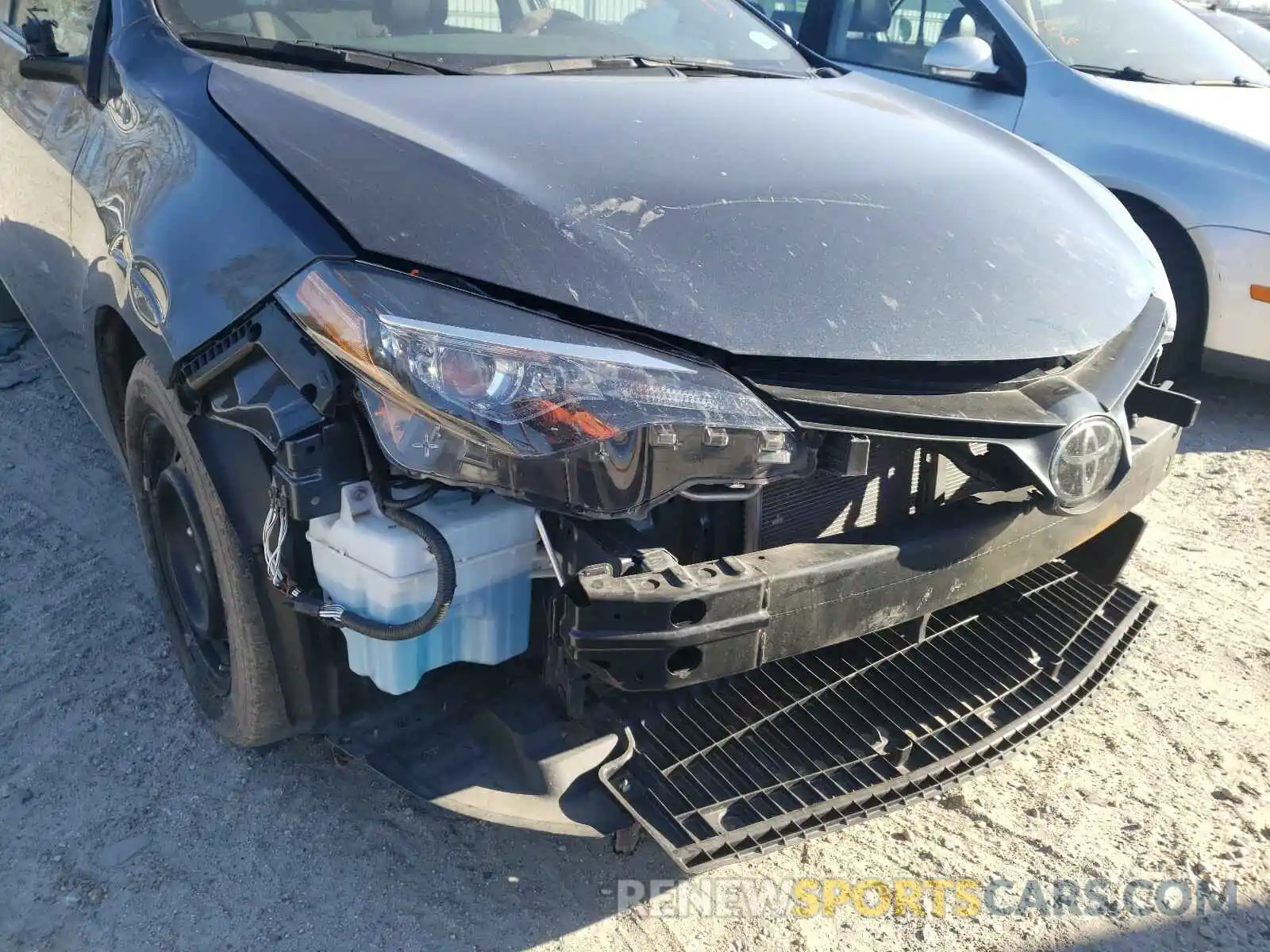 9 Photograph of a damaged car 2T1BURHE6KC212332 TOYOTA COROLLA 2019