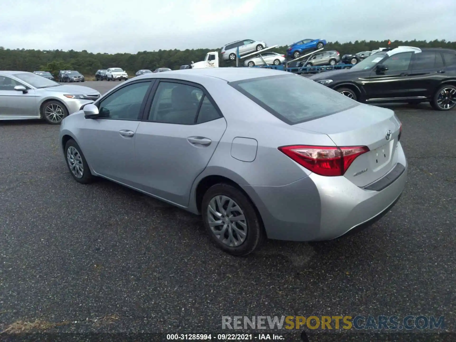 3 Photograph of a damaged car 2T1BURHE6KC213366 TOYOTA COROLLA 2019