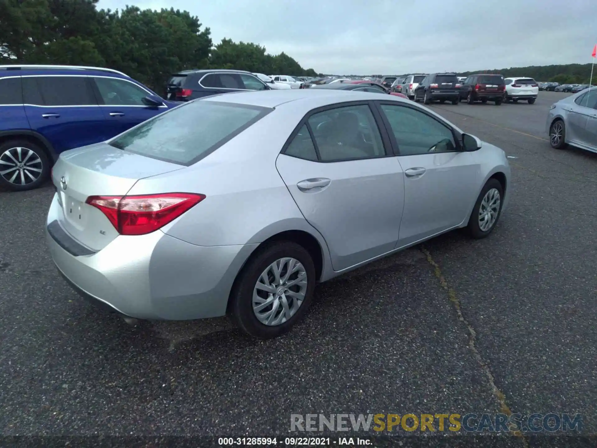 4 Photograph of a damaged car 2T1BURHE6KC213366 TOYOTA COROLLA 2019