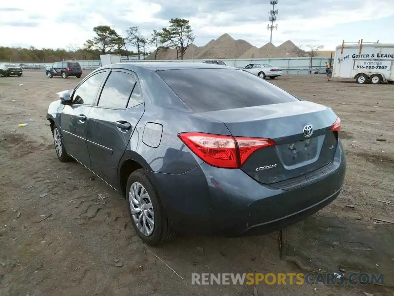 3 Photograph of a damaged car 2T1BURHE6KC213397 TOYOTA COROLLA 2019