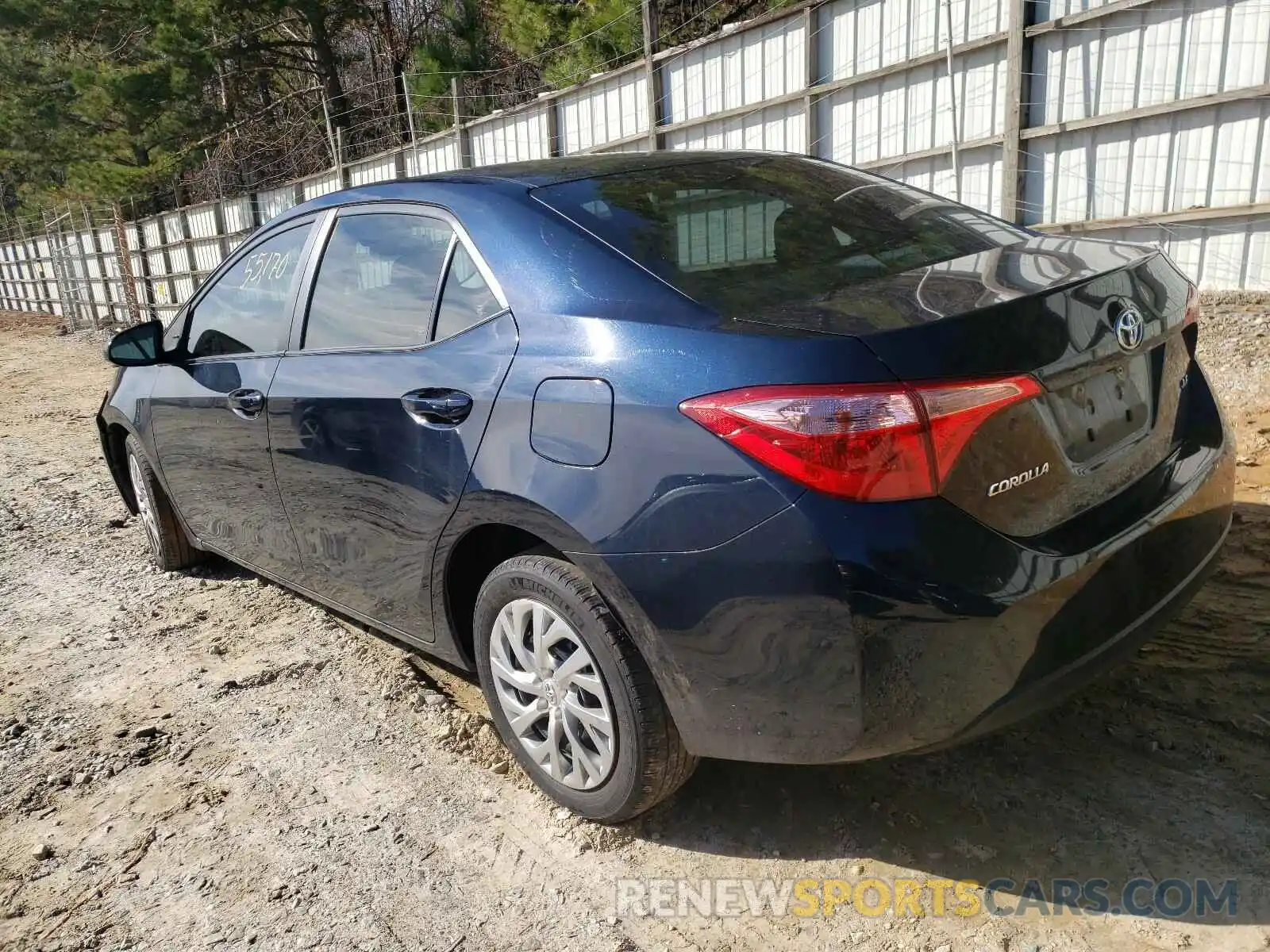 3 Photograph of a damaged car 2T1BURHE6KC213528 TOYOTA COROLLA 2019