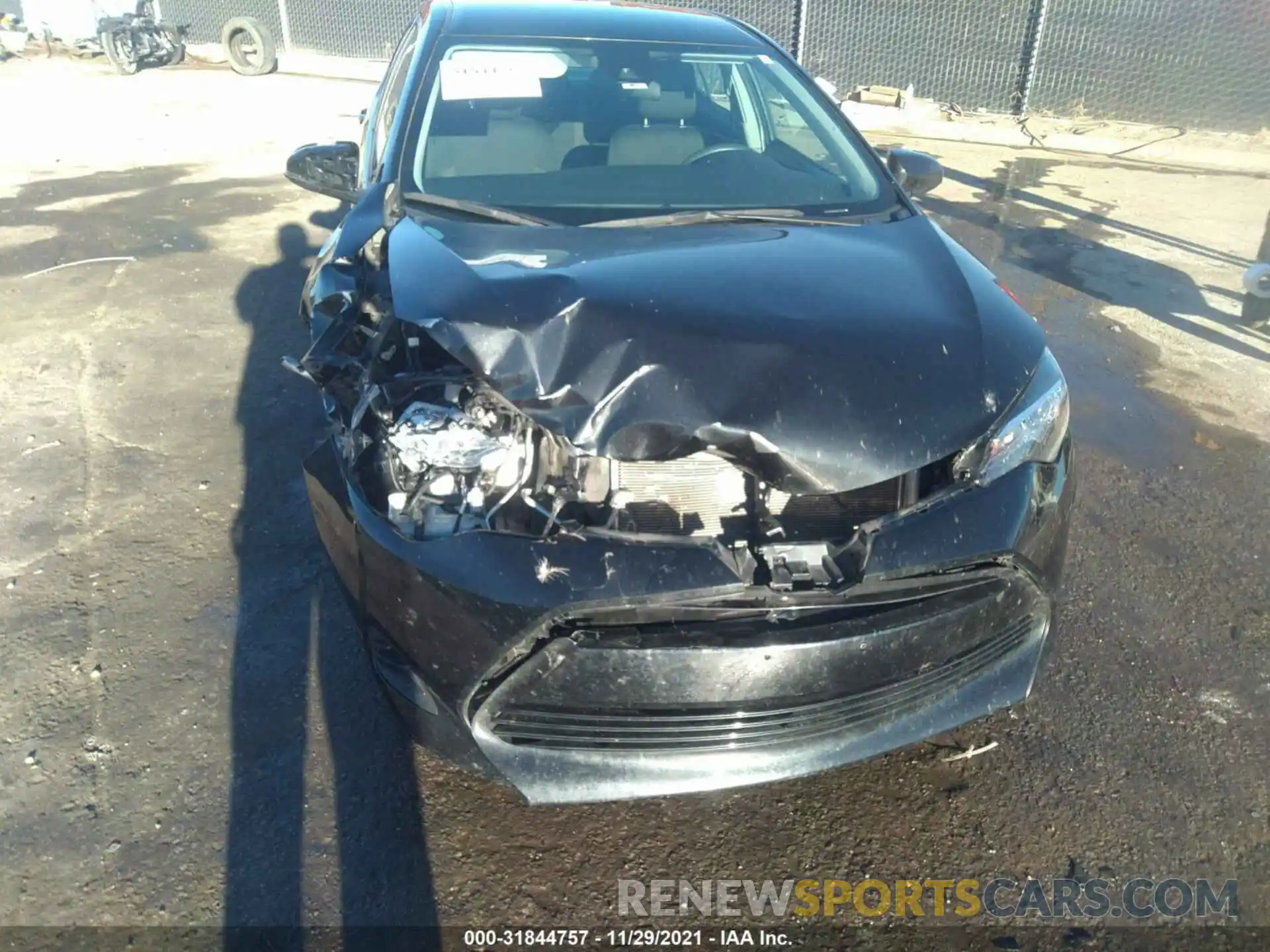 6 Photograph of a damaged car 2T1BURHE6KC213853 TOYOTA COROLLA 2019