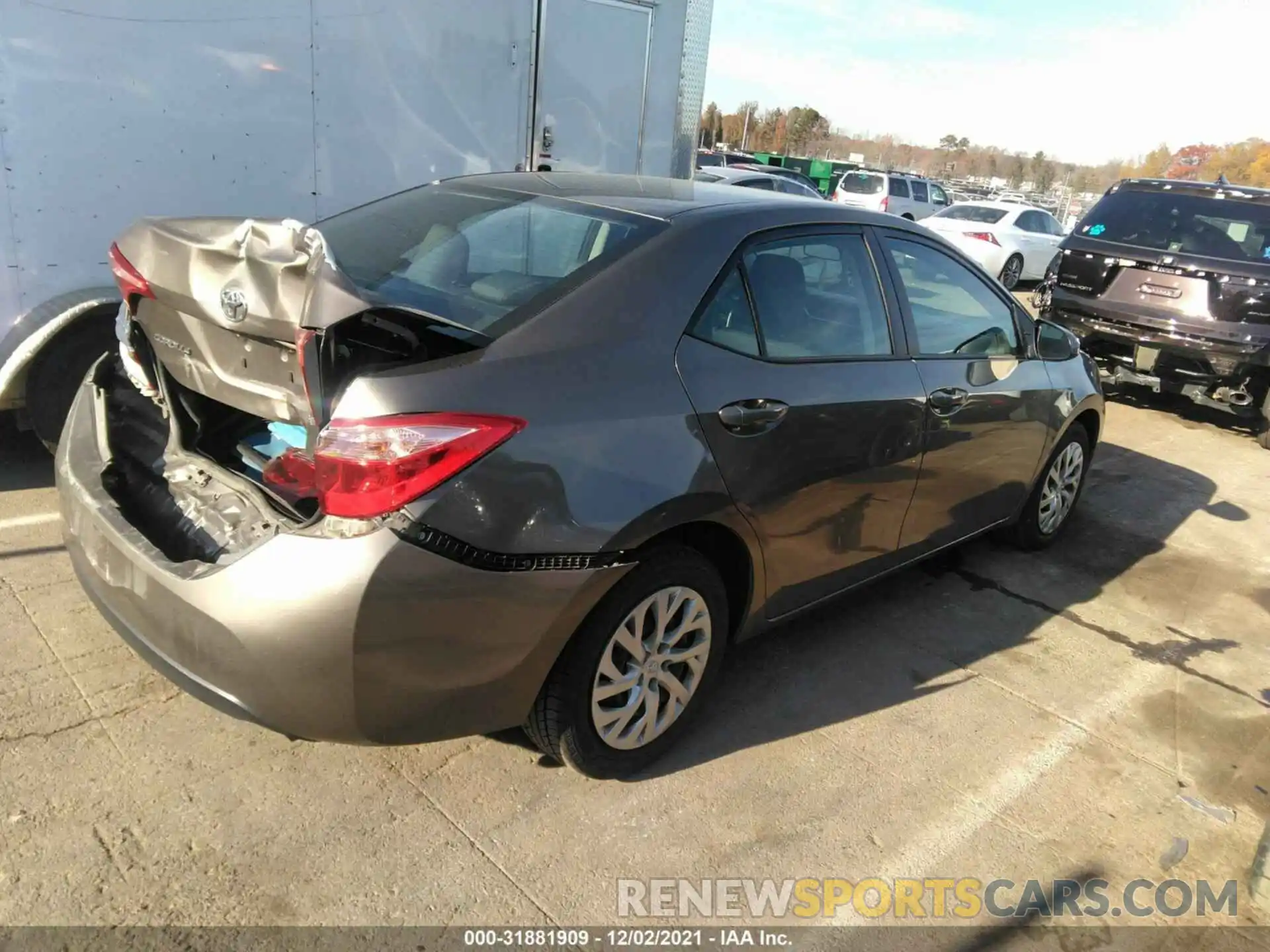 4 Photograph of a damaged car 2T1BURHE6KC214257 TOYOTA COROLLA 2019