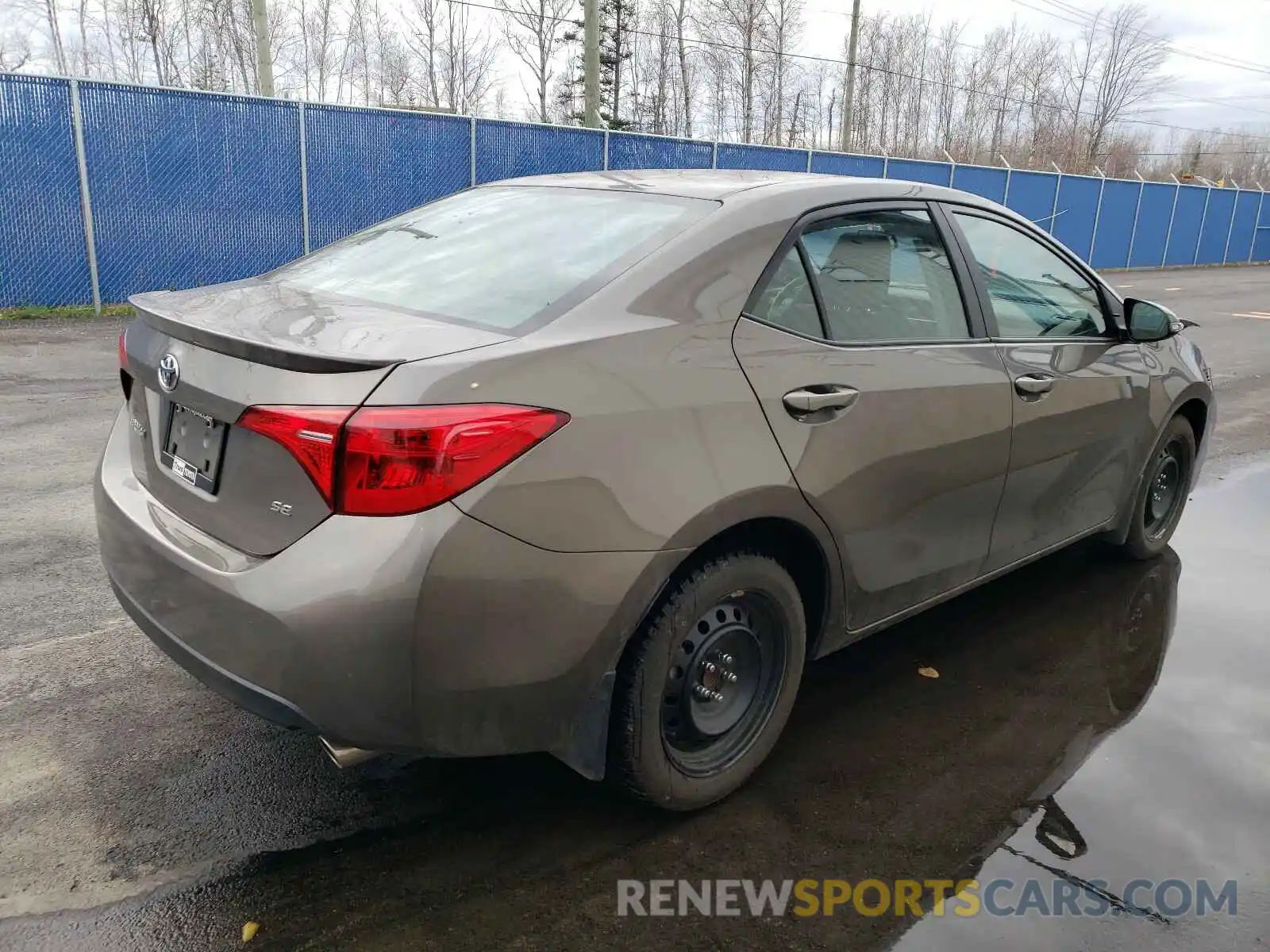 4 Photograph of a damaged car 2T1BURHE6KC214355 TOYOTA COROLLA 2019