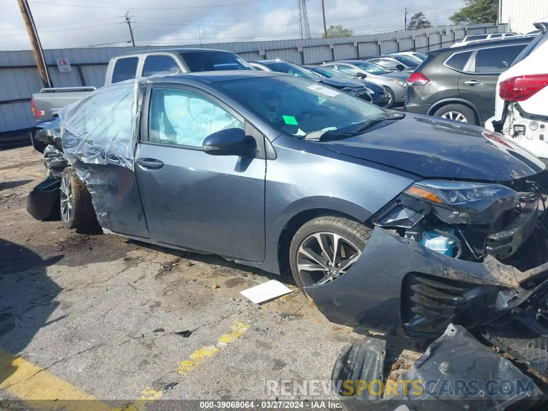 13 Photograph of a damaged car 2T1BURHE6KC214551 TOYOTA COROLLA 2019