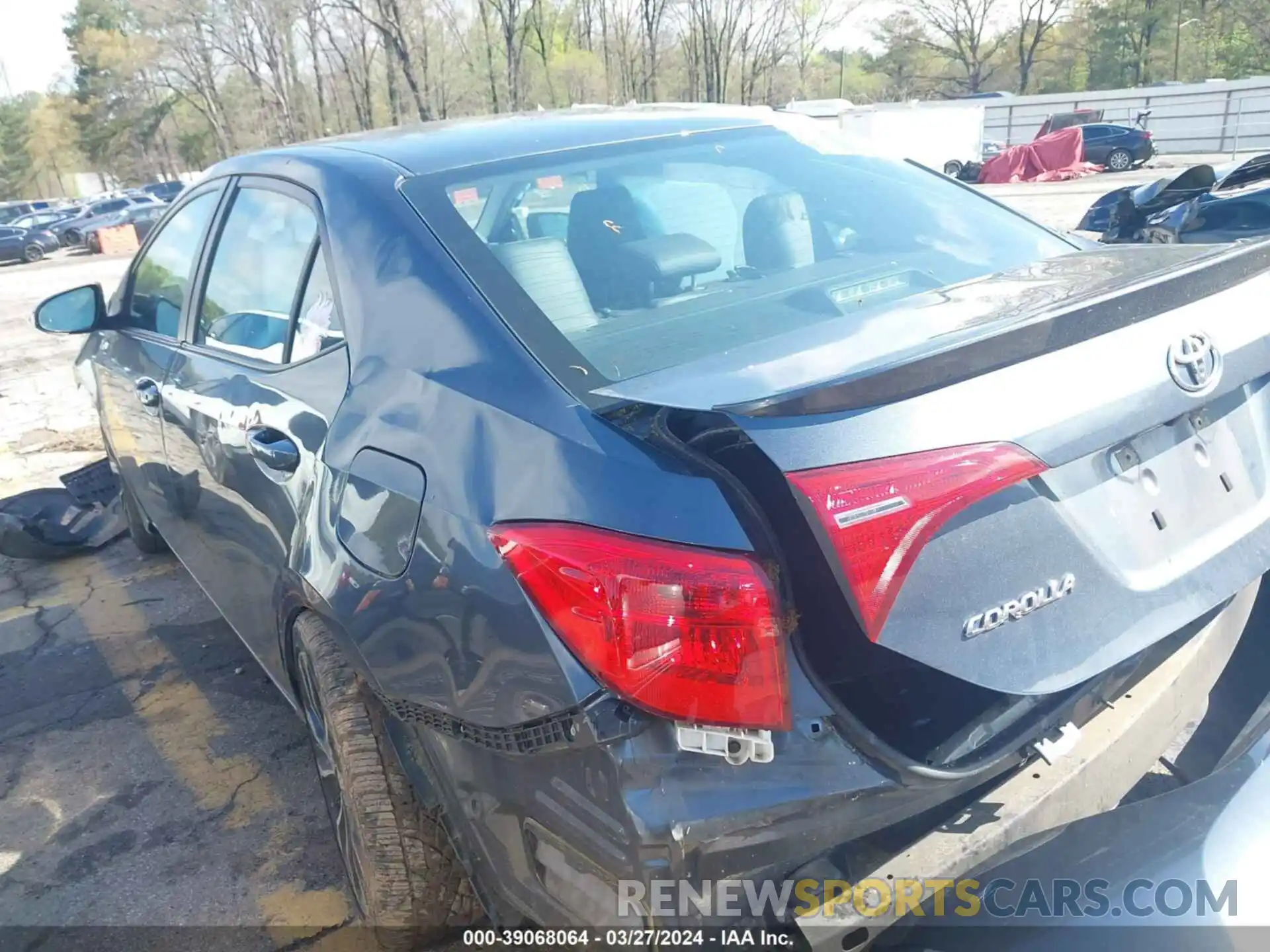 14 Photograph of a damaged car 2T1BURHE6KC214551 TOYOTA COROLLA 2019