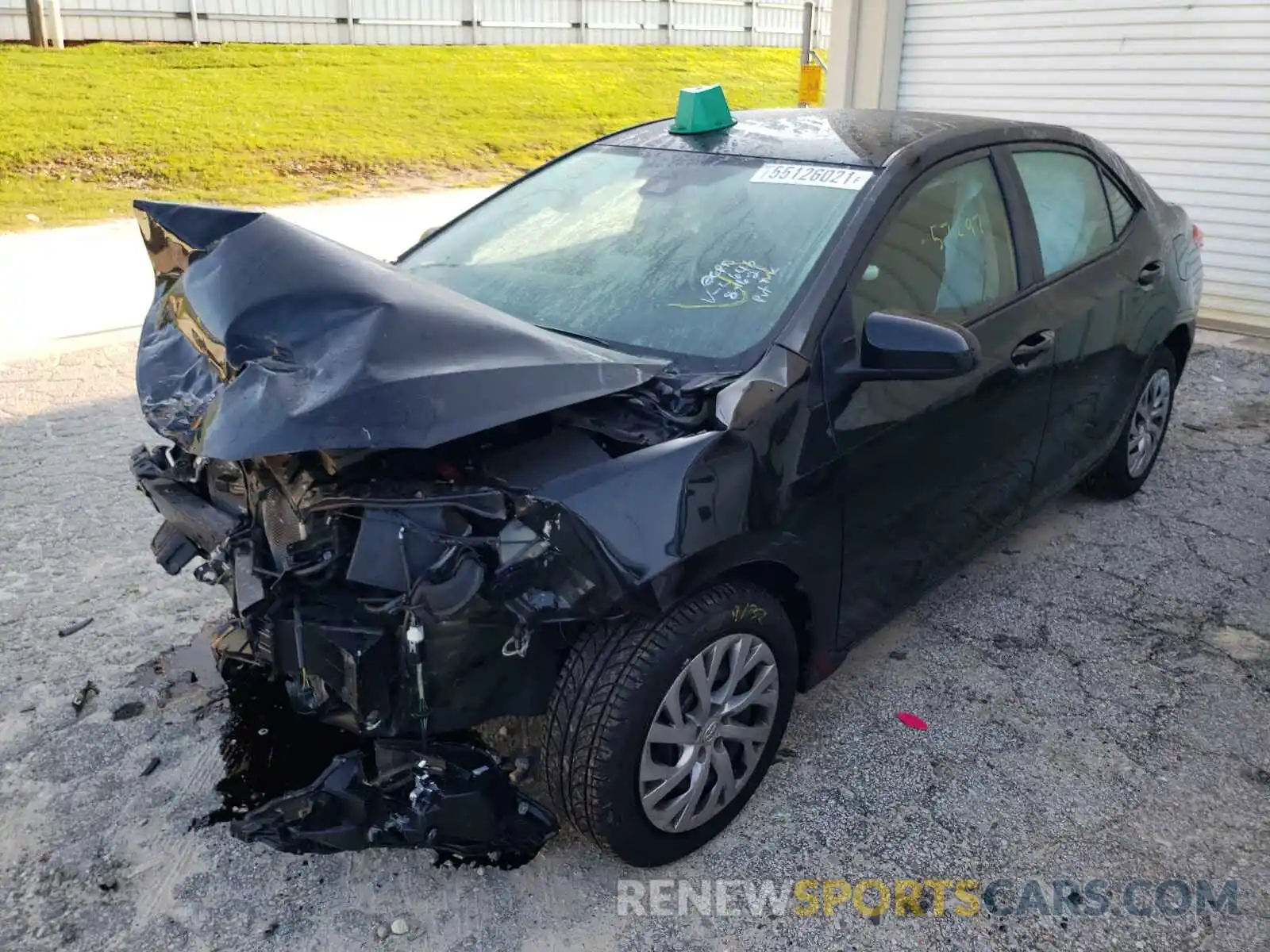 2 Photograph of a damaged car 2T1BURHE6KC214646 TOYOTA COROLLA 2019