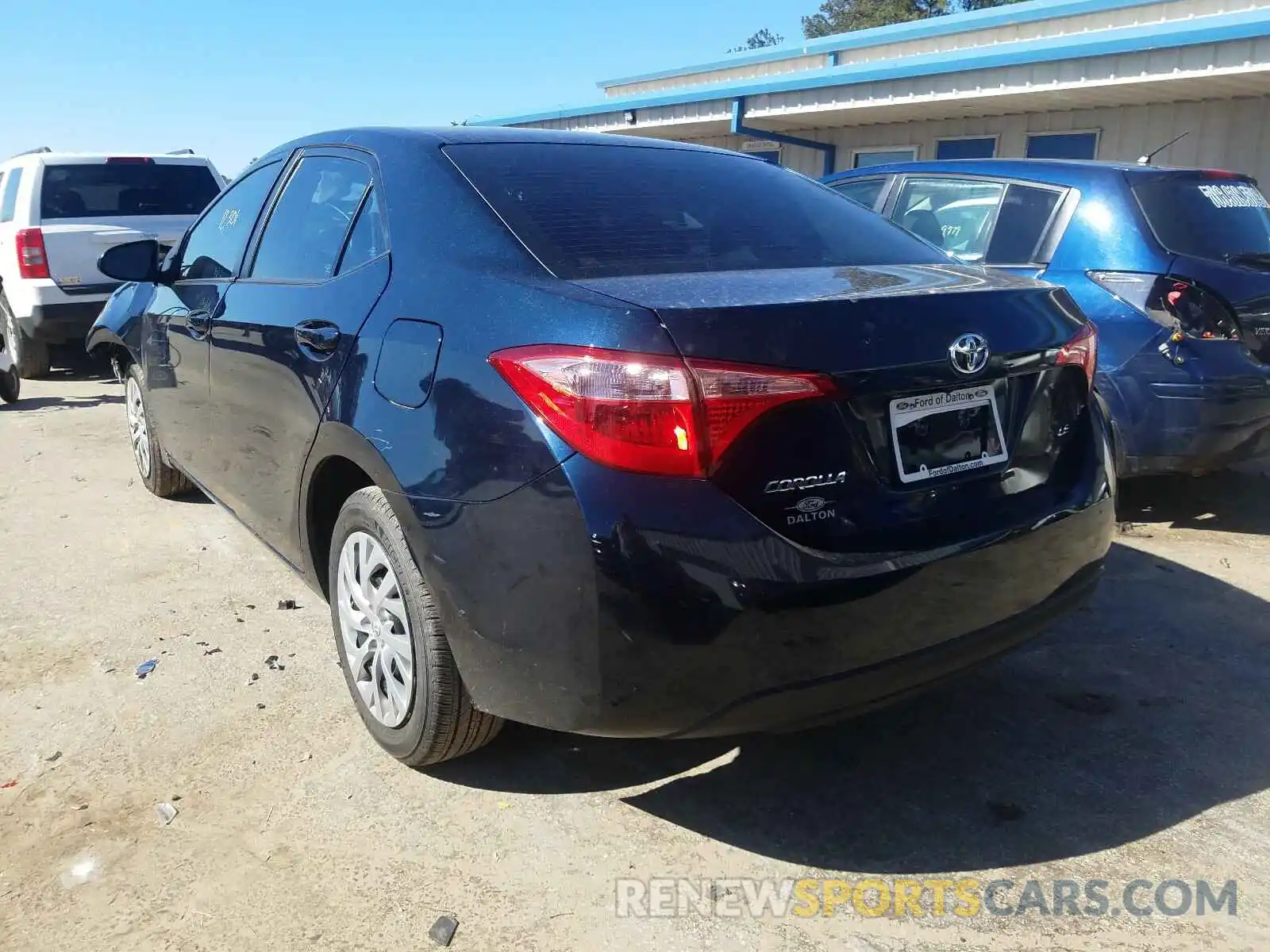 3 Photograph of a damaged car 2T1BURHE6KC214985 TOYOTA COROLLA 2019