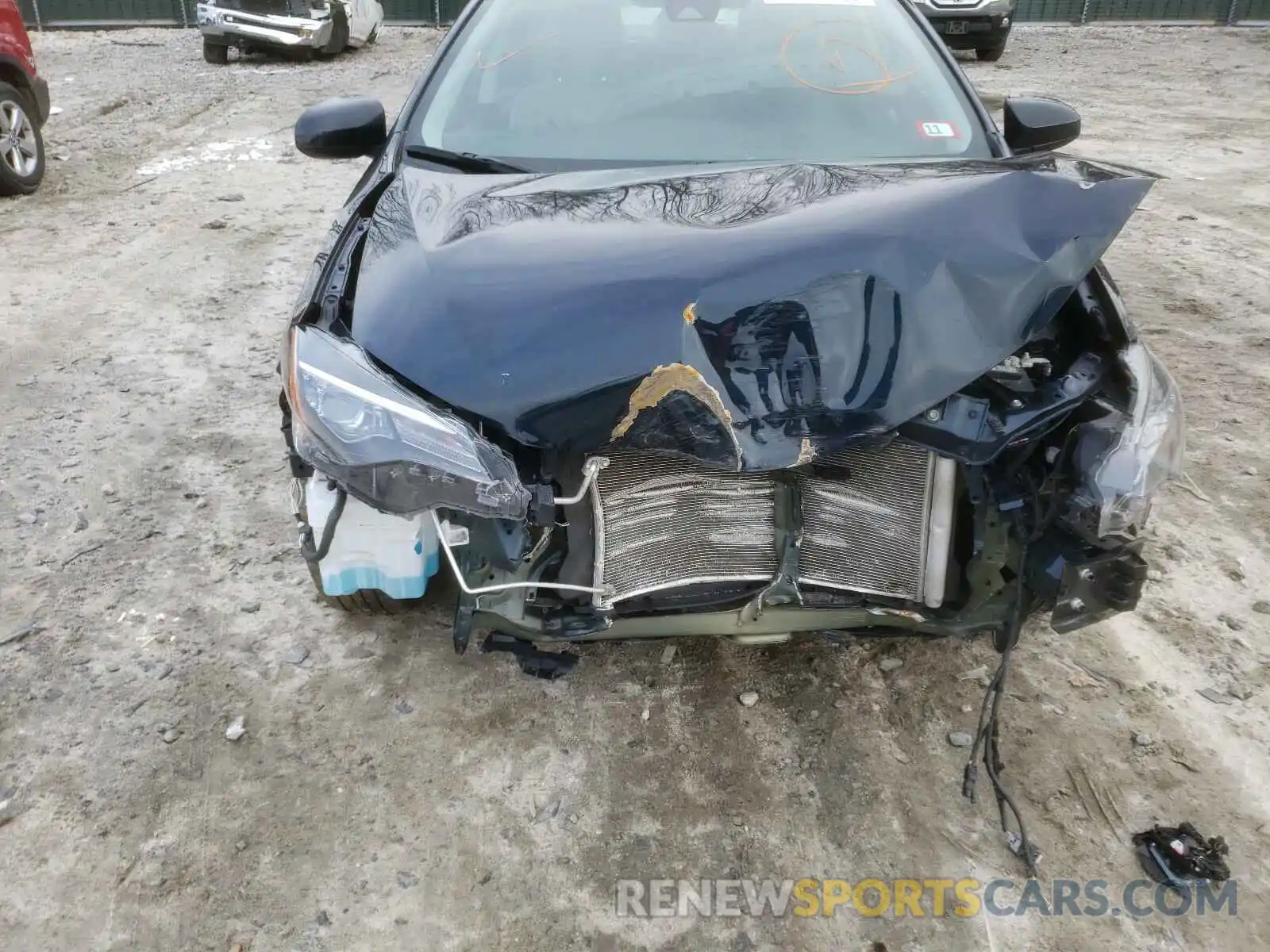 9 Photograph of a damaged car 2T1BURHE6KC215330 TOYOTA COROLLA 2019