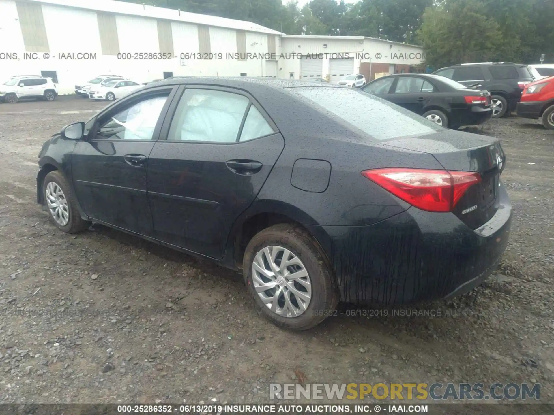 3 Photograph of a damaged car 2T1BURHE6KC215375 TOYOTA COROLLA 2019