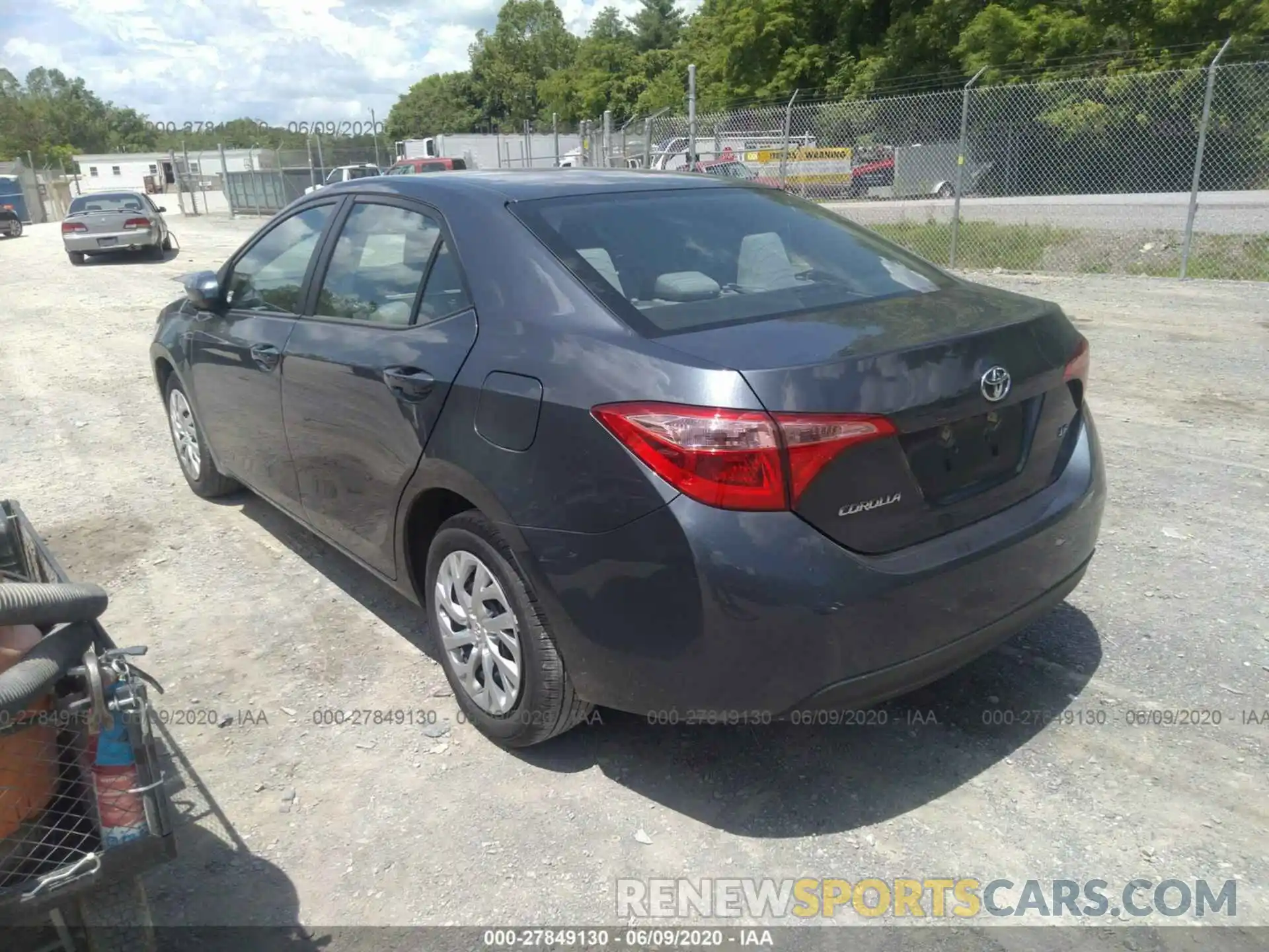 3 Photograph of a damaged car 2T1BURHE6KC216364 TOYOTA COROLLA 2019