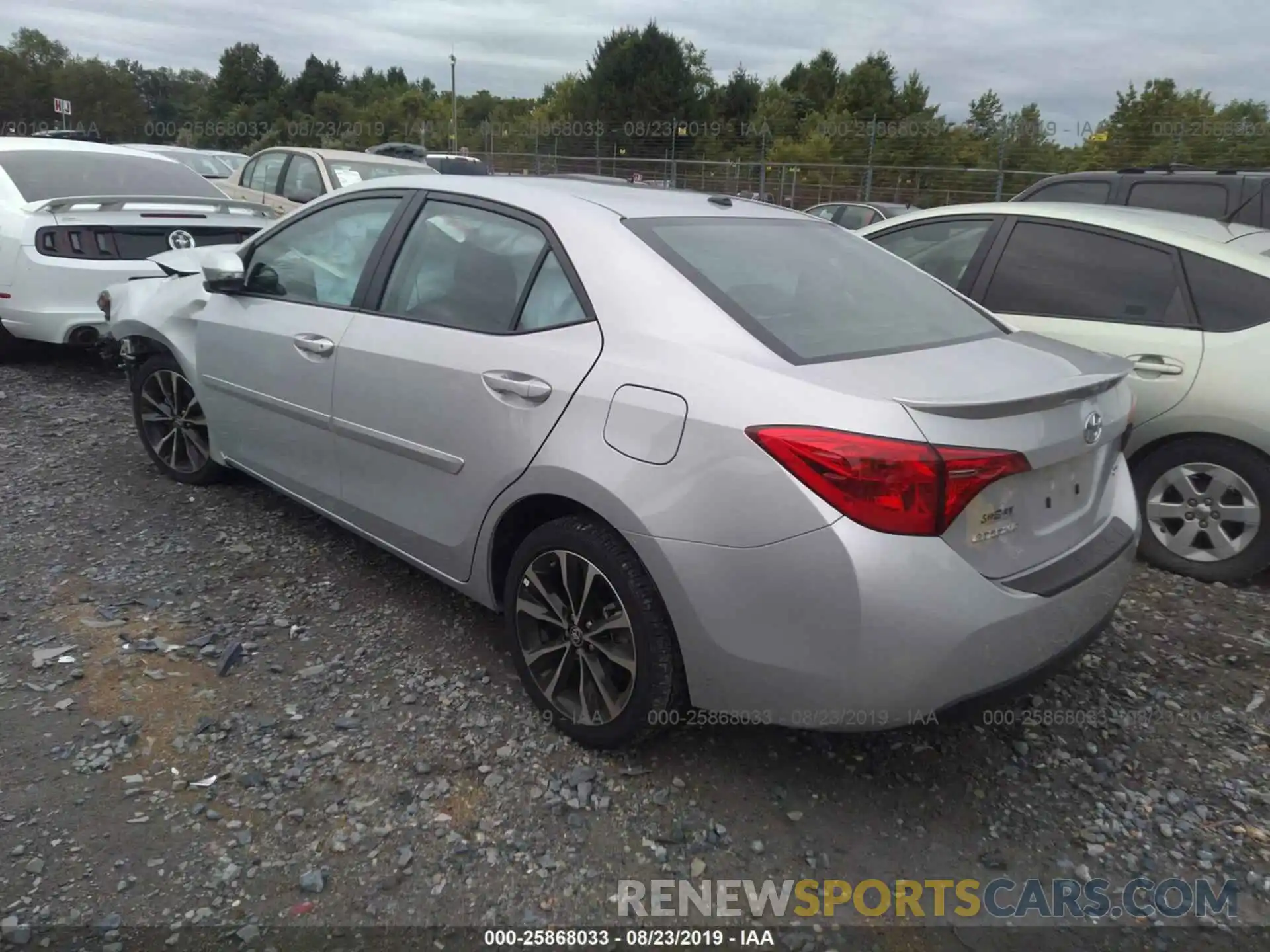 3 Photograph of a damaged car 2T1BURHE6KC216378 TOYOTA COROLLA 2019