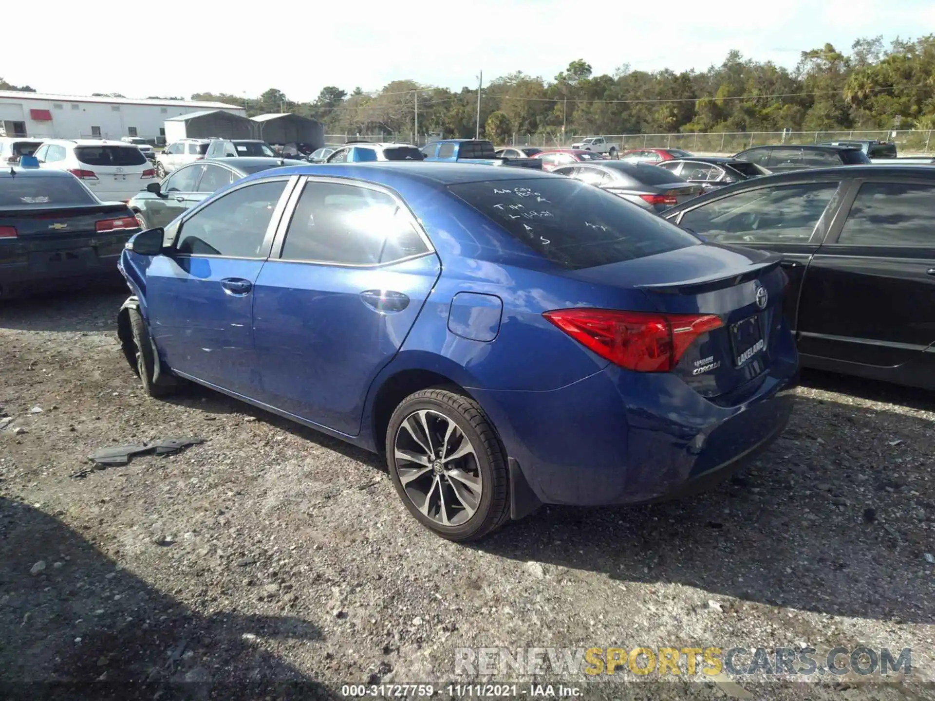 3 Photograph of a damaged car 2T1BURHE6KC217014 TOYOTA COROLLA 2019