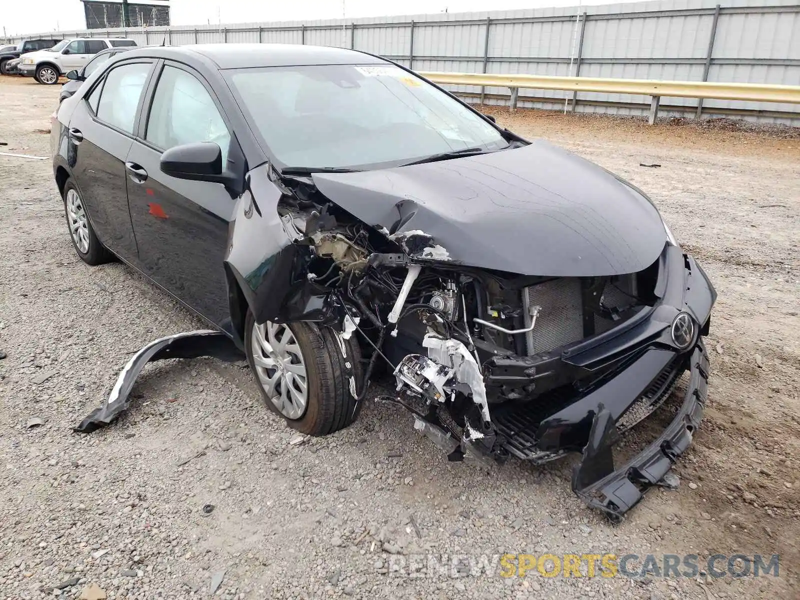 1 Photograph of a damaged car 2T1BURHE6KC217336 TOYOTA COROLLA 2019